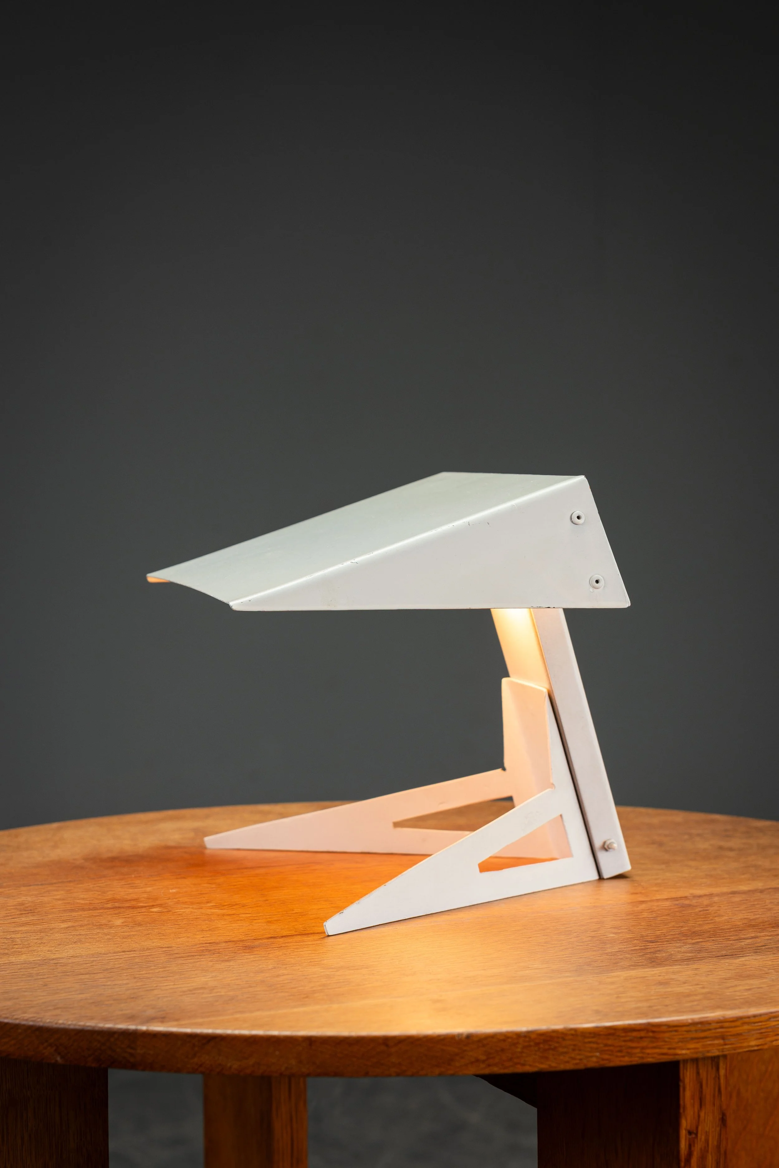 LI-161202692216-1960s-Modernist-Table-Lamp_01.jpg