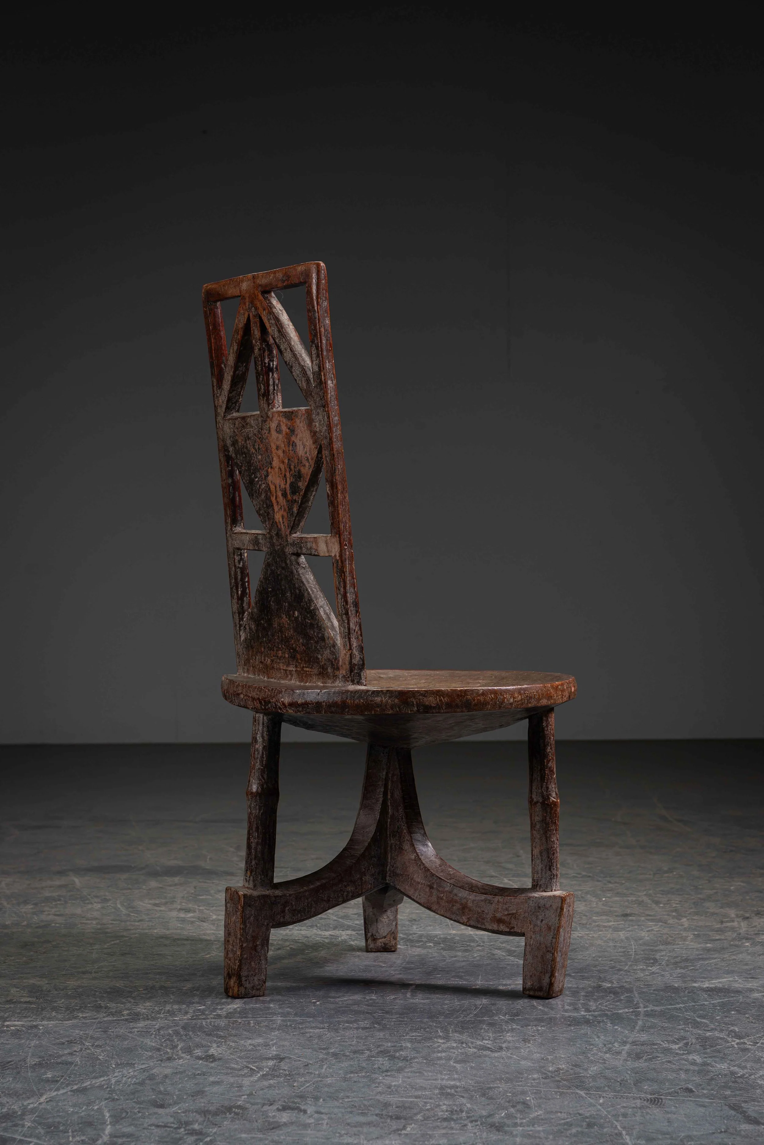 SE-1862025160716-1930s-Sculptural-Accent-Chair_04.jpg