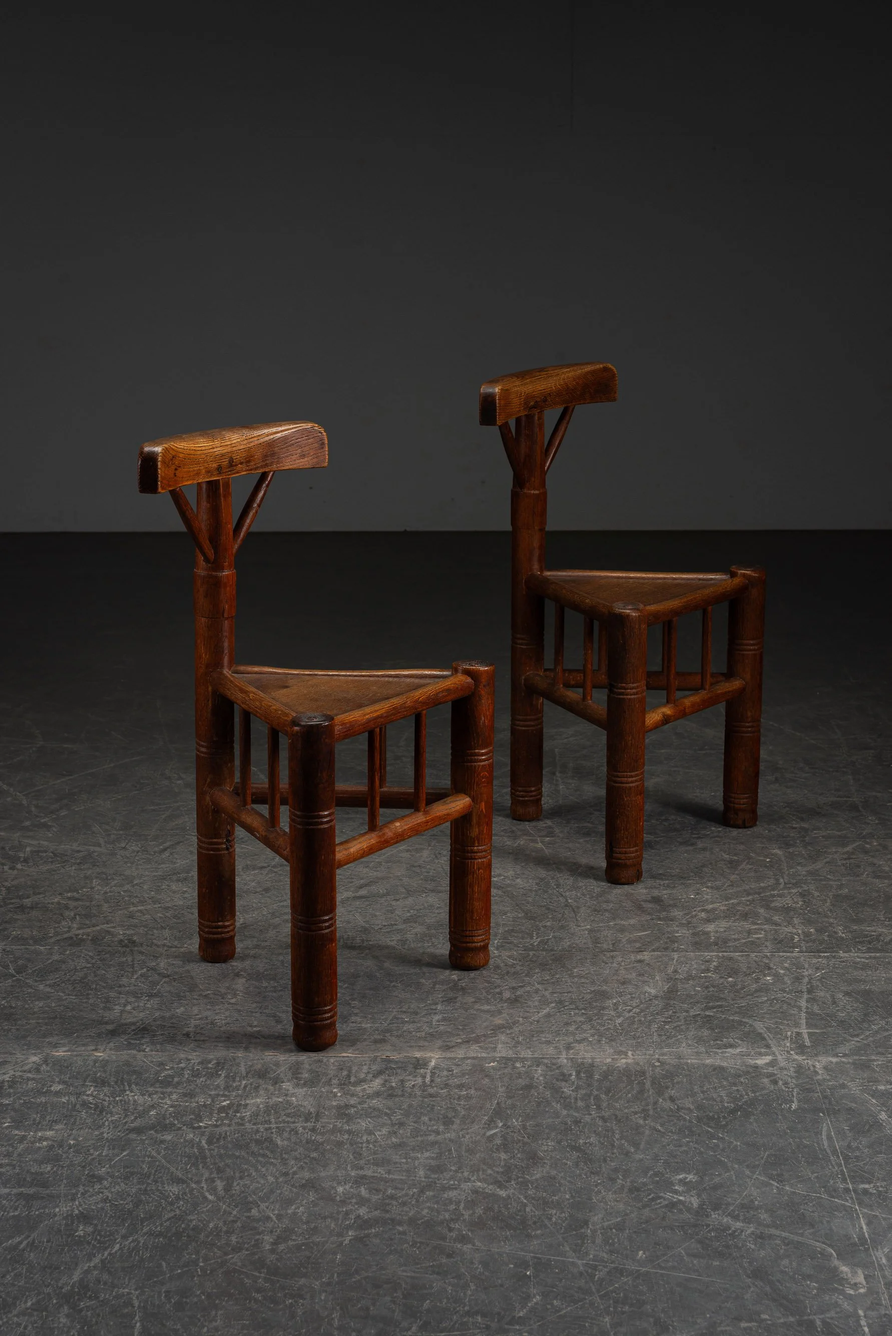SE-3112025185035-1960s-Tripod-Accent-Chair_04.jpg