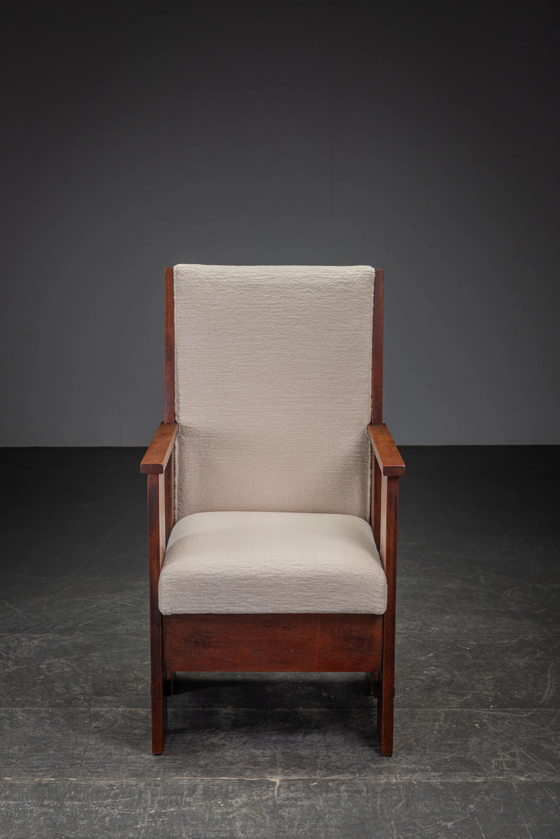 SE-652026140541+SE-652026141644-Rare-Haagse-School-Desk-Chair-by-Architect-H.-Wouda_SE-10122023205433-Rare-Haagse-School-Desk-Chair-by-Architect-H.-Wouda_05.jpg