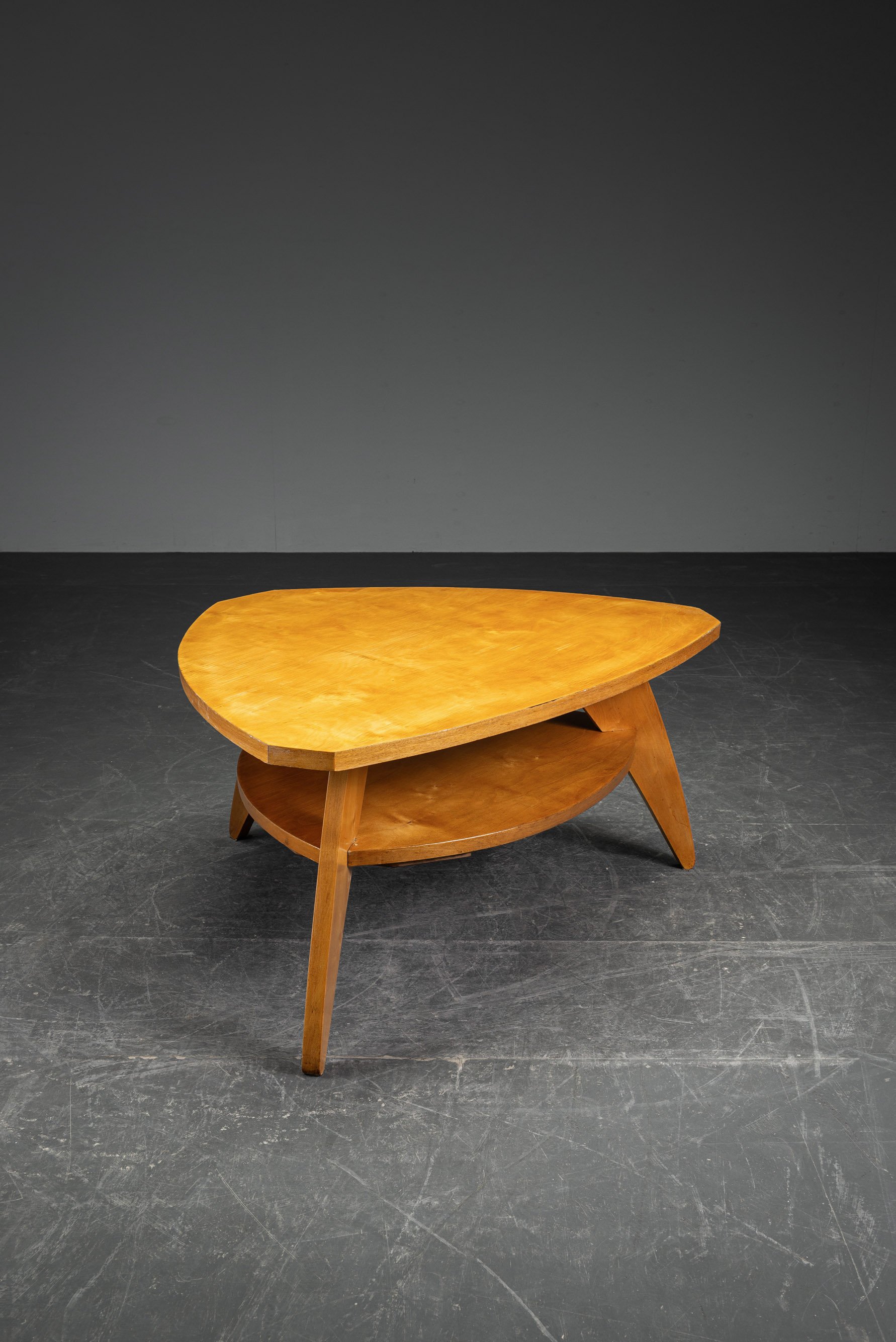 TA-892026130611-1940s-Modernist-Coffee-Table_10.jpg