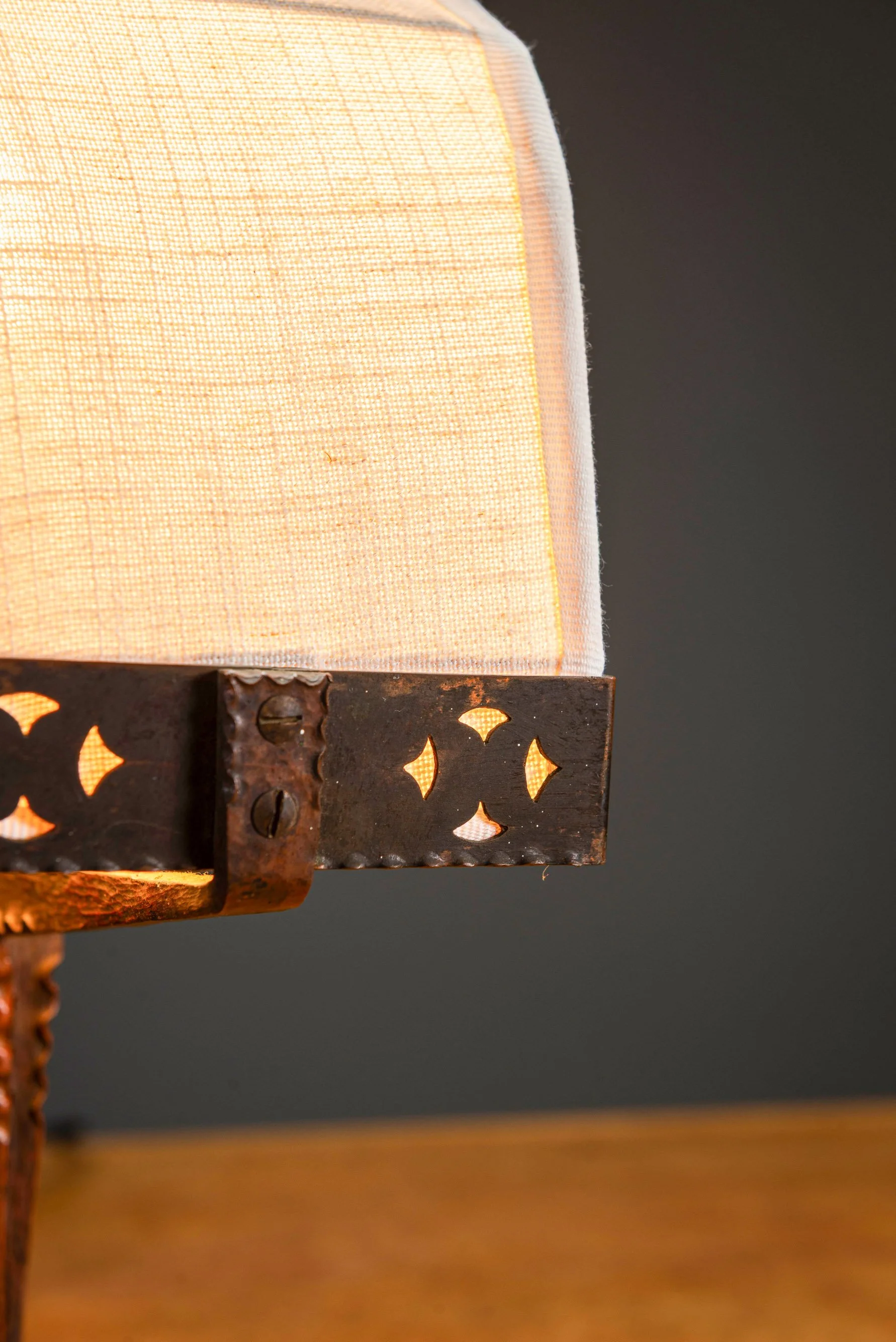 LI-2082025165447-1920s-Amsterdamse-School-Table-Lamp_05.jpg