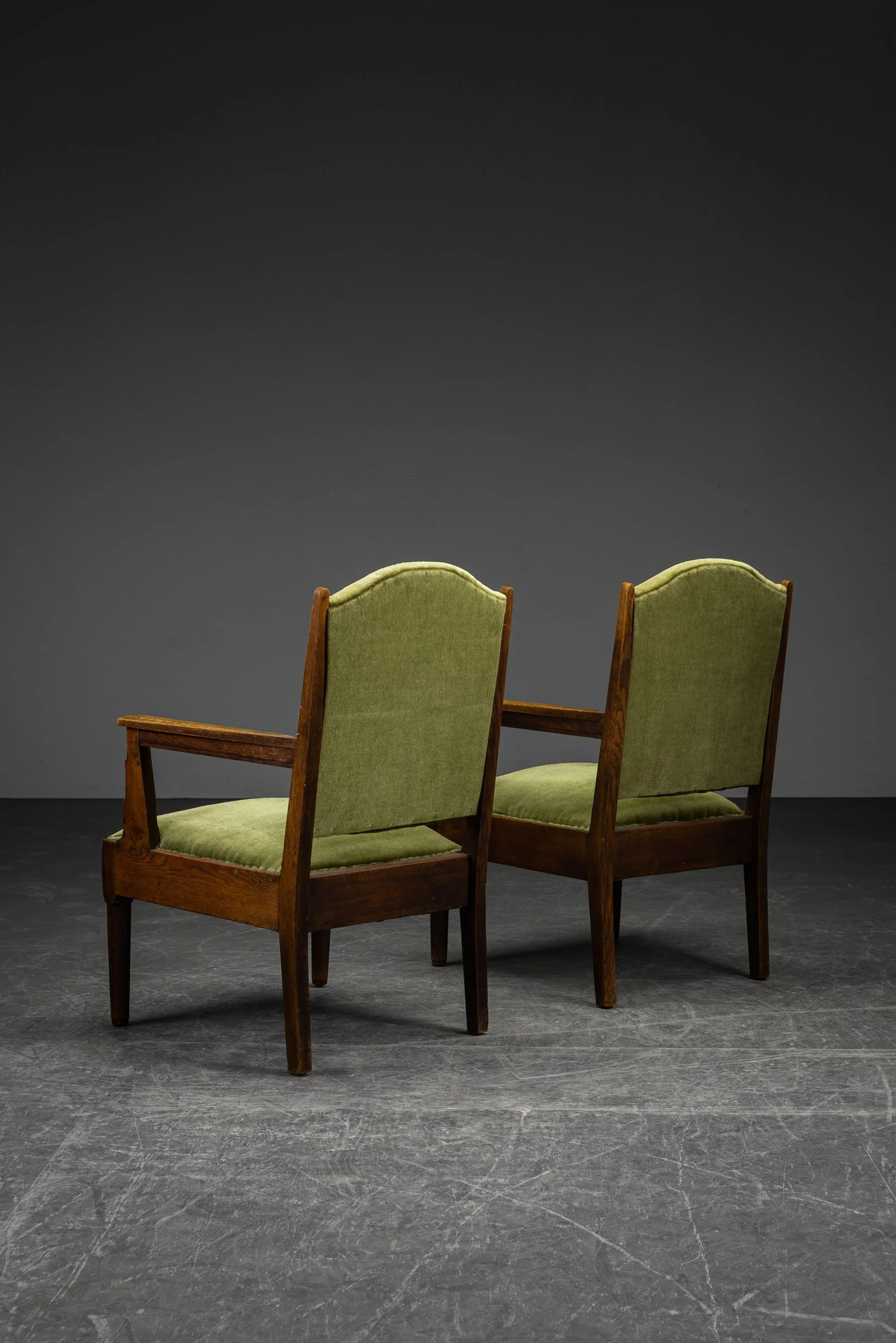 SE-6102026135021-1920s-Armchair-Set_06.jpg
