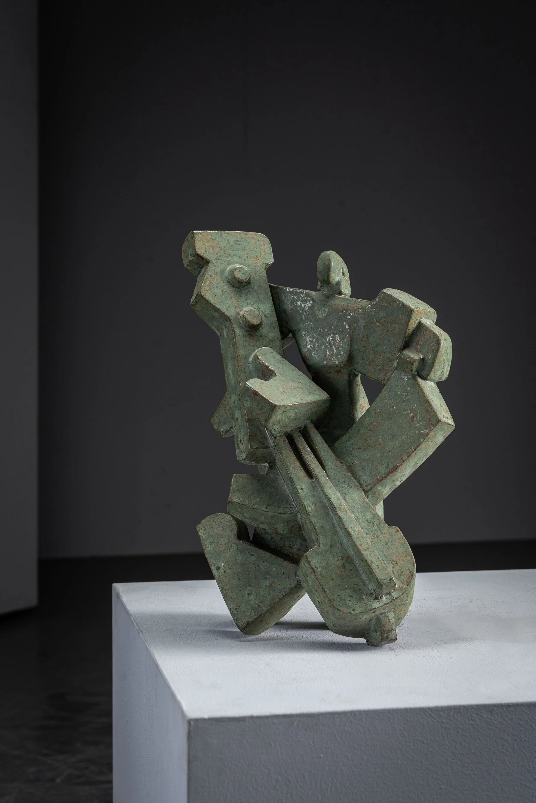 AR-2082025164131-1960s-Cubist-Sculpture_01.jpg