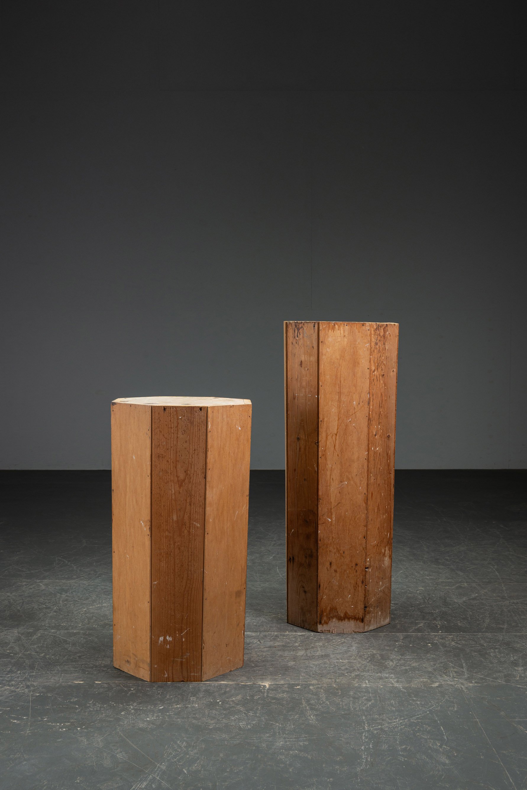 OB-1032026172438-1970s-Sculptural-Pedestal-Set_07.jpg