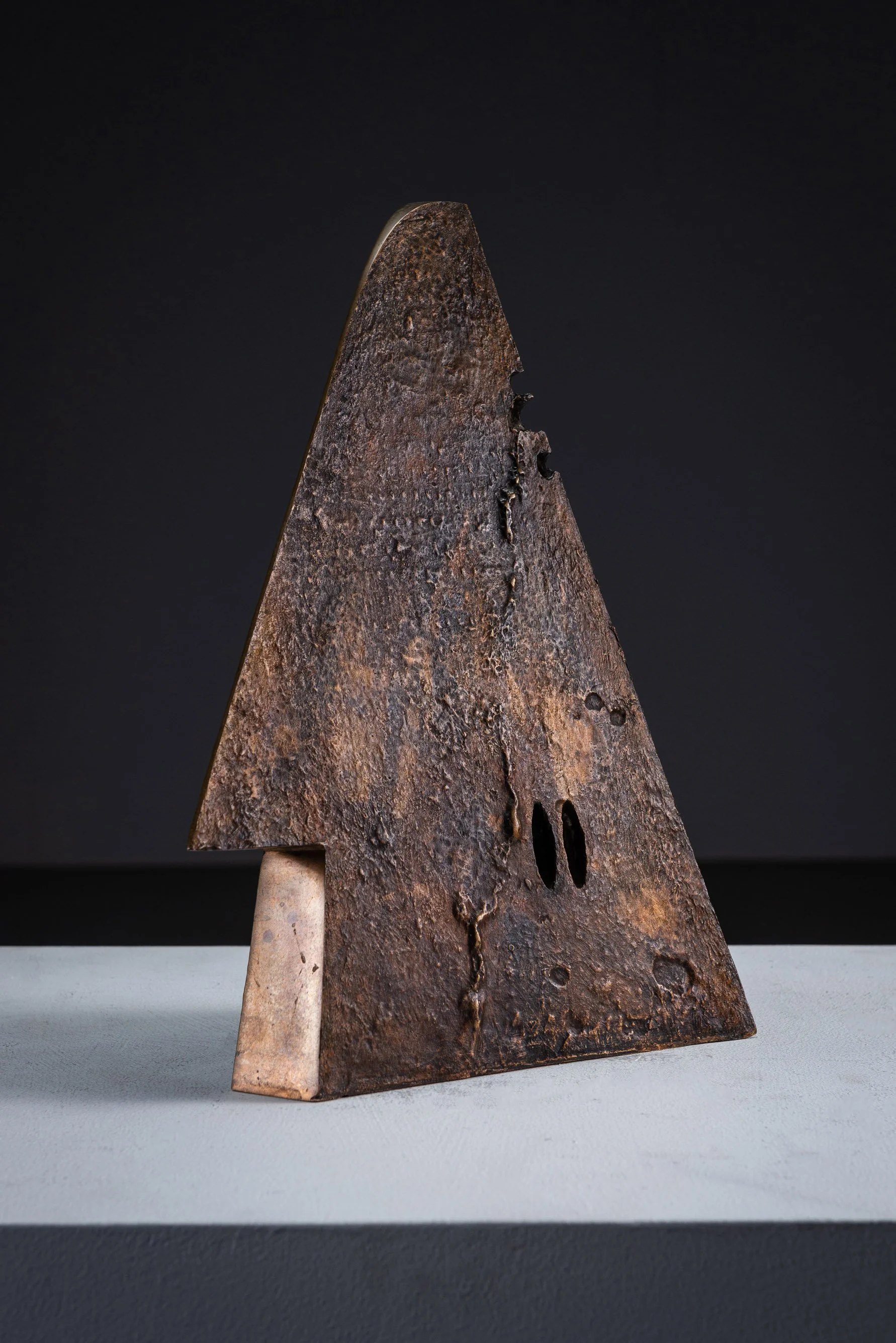 AR-3172025131820-Abstract-Sculpture-by-Kenjirō-Azuma_02.jpg