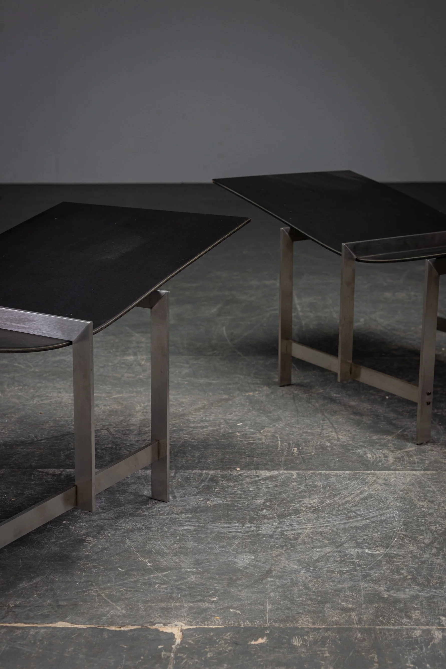 TA-2082025181006+TA-2082025165225-Galerie-Binnen-Architectural-'Manifold'-Side-Tables_03.jpg