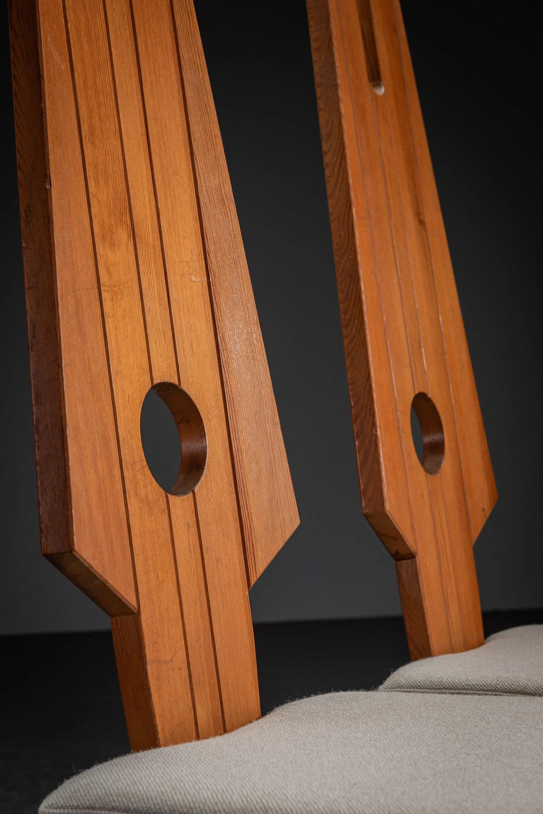 SE-131202394245-Brutalist-Low-Chair-Set_17.jpg