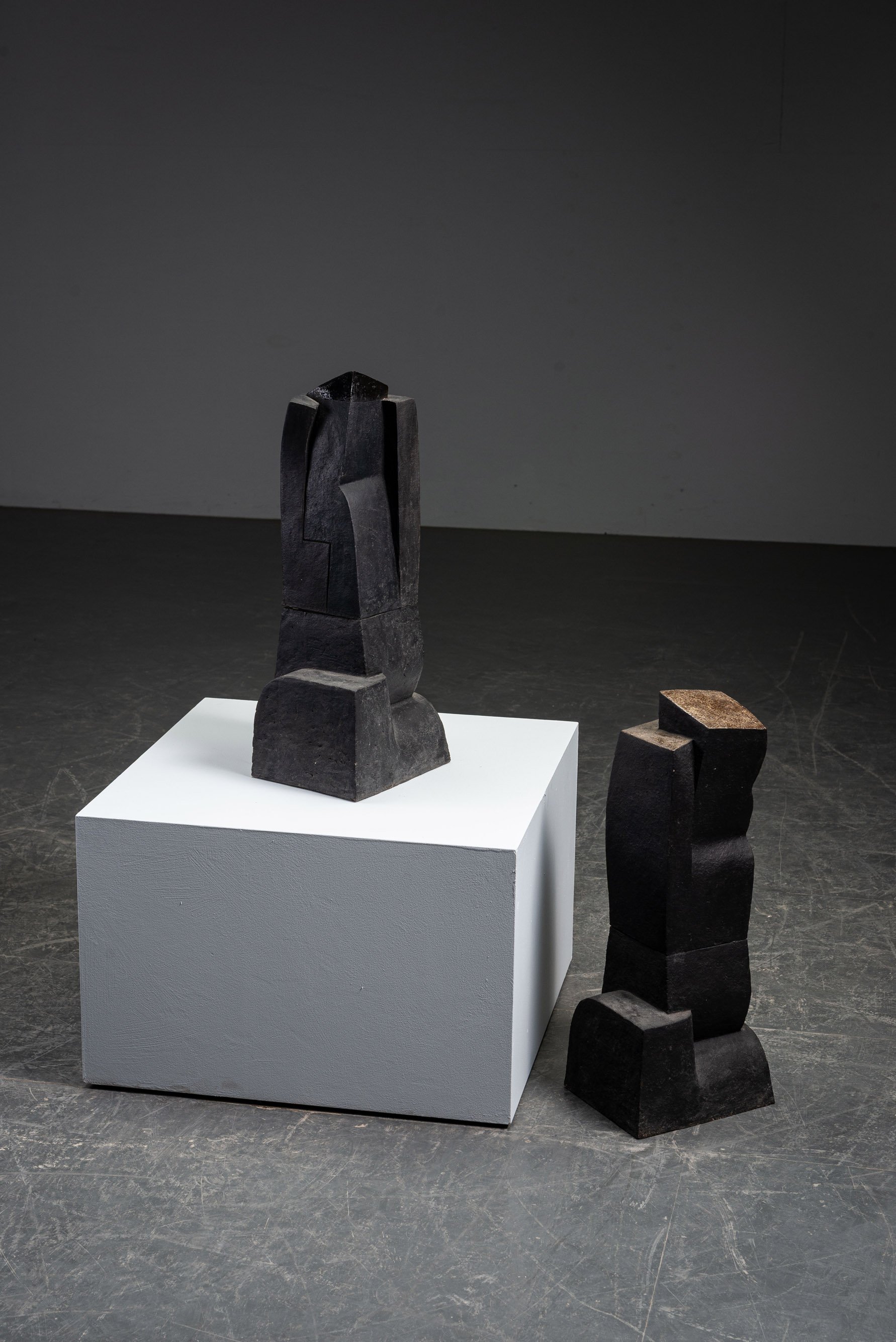 AR-27102025184021-Abstract-Sculpture-by-Cor-Dam-#11_12.jpg
