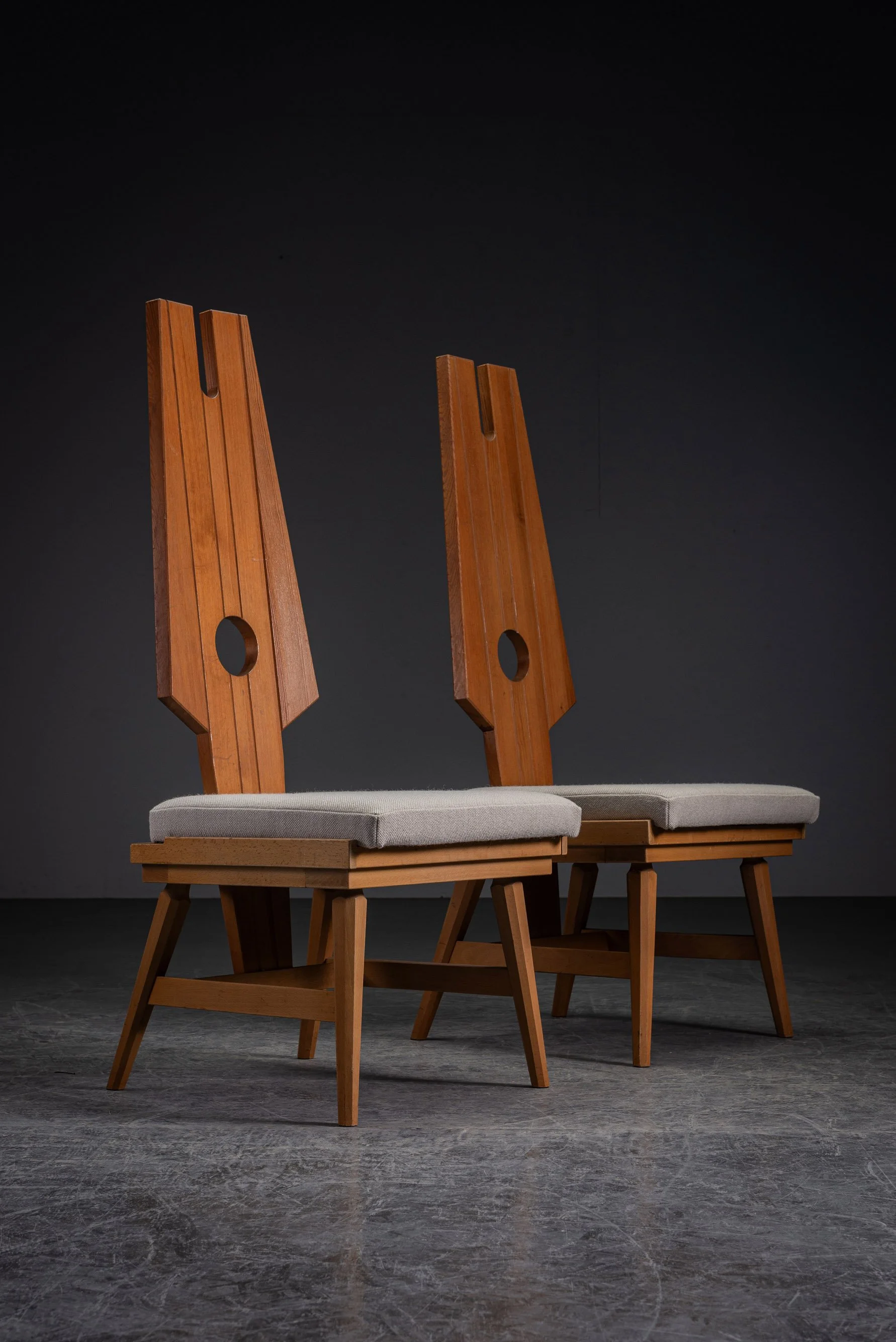 SE-131202394245-Brutalist-Low-Chair-Set_18.jpg
