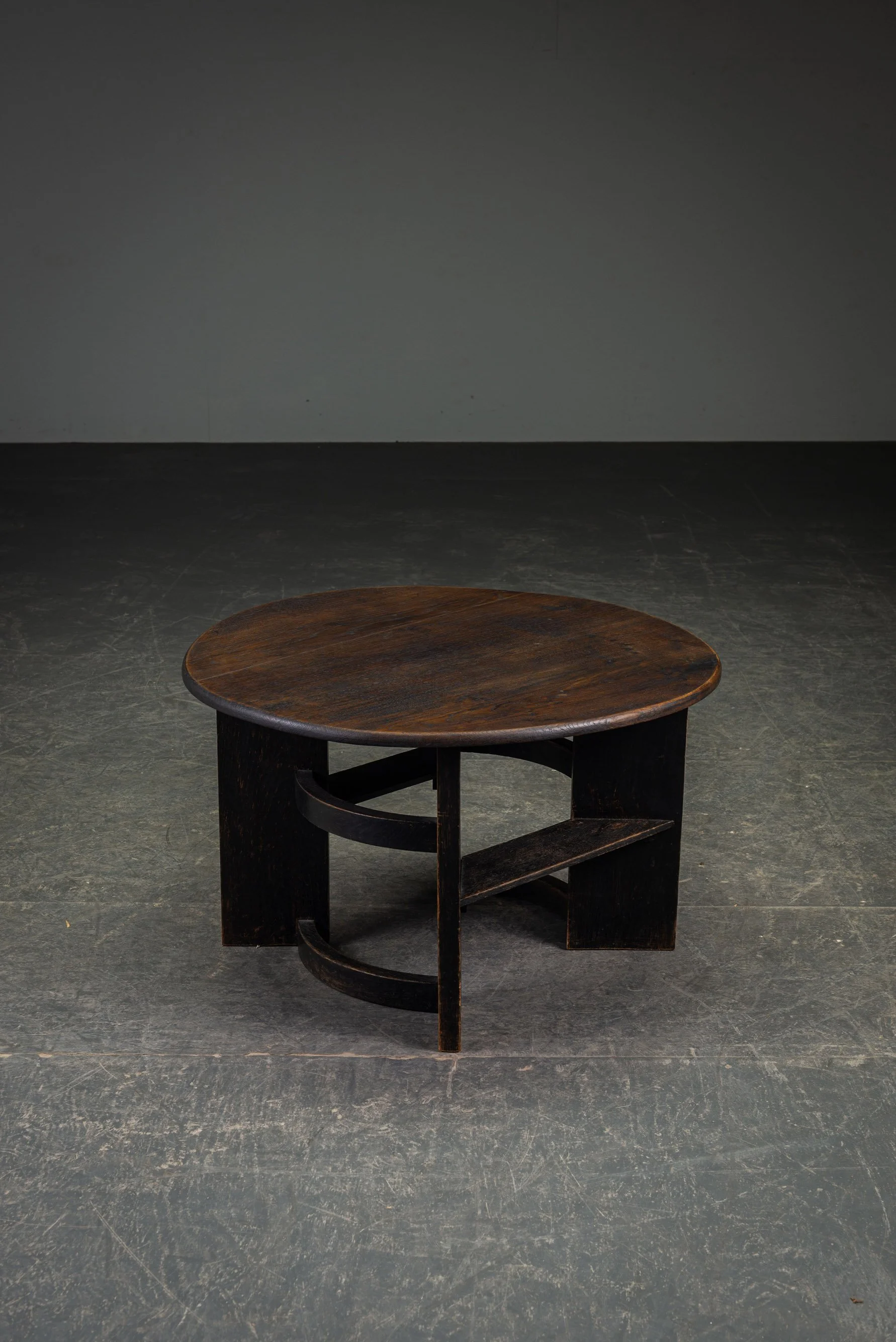 TA-232026194545-1920s-Haagse-School-Side-Table_06.jpg