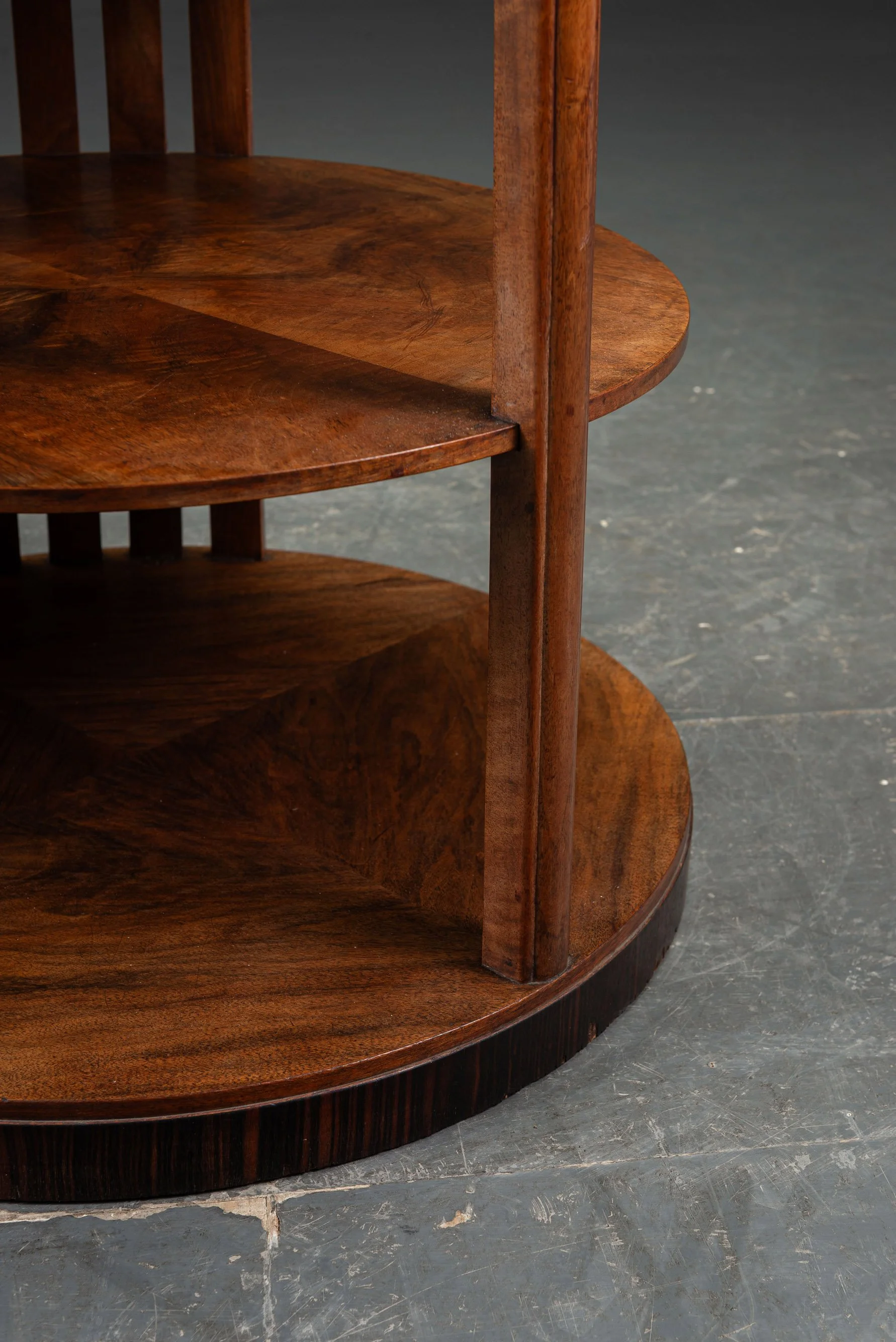 TA-162026183814-1940s-Art-Deco-Side-Table_05.jpg