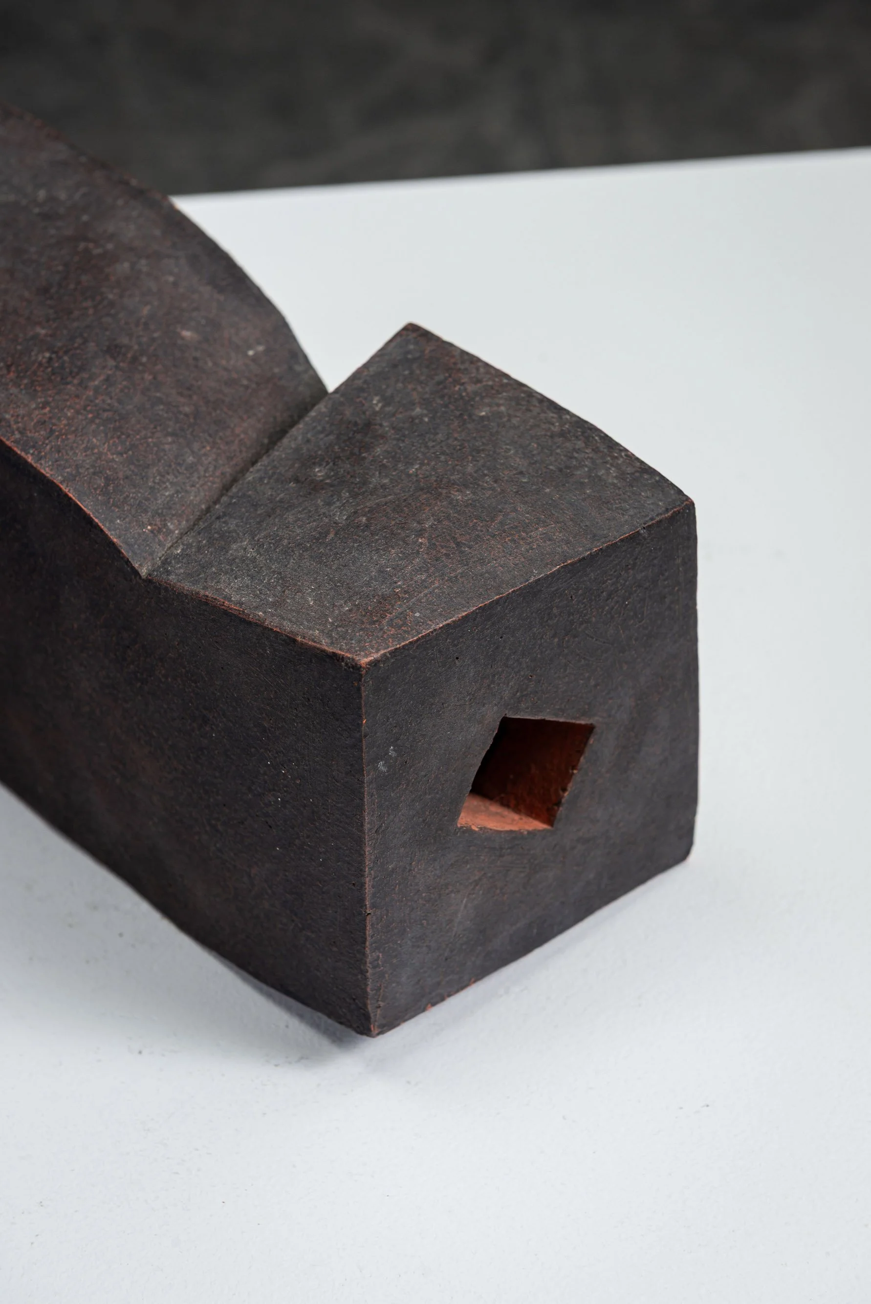 AR-1152026113646-Abstract-Sculpture-by-Cor-Dam-#18_08.jpg