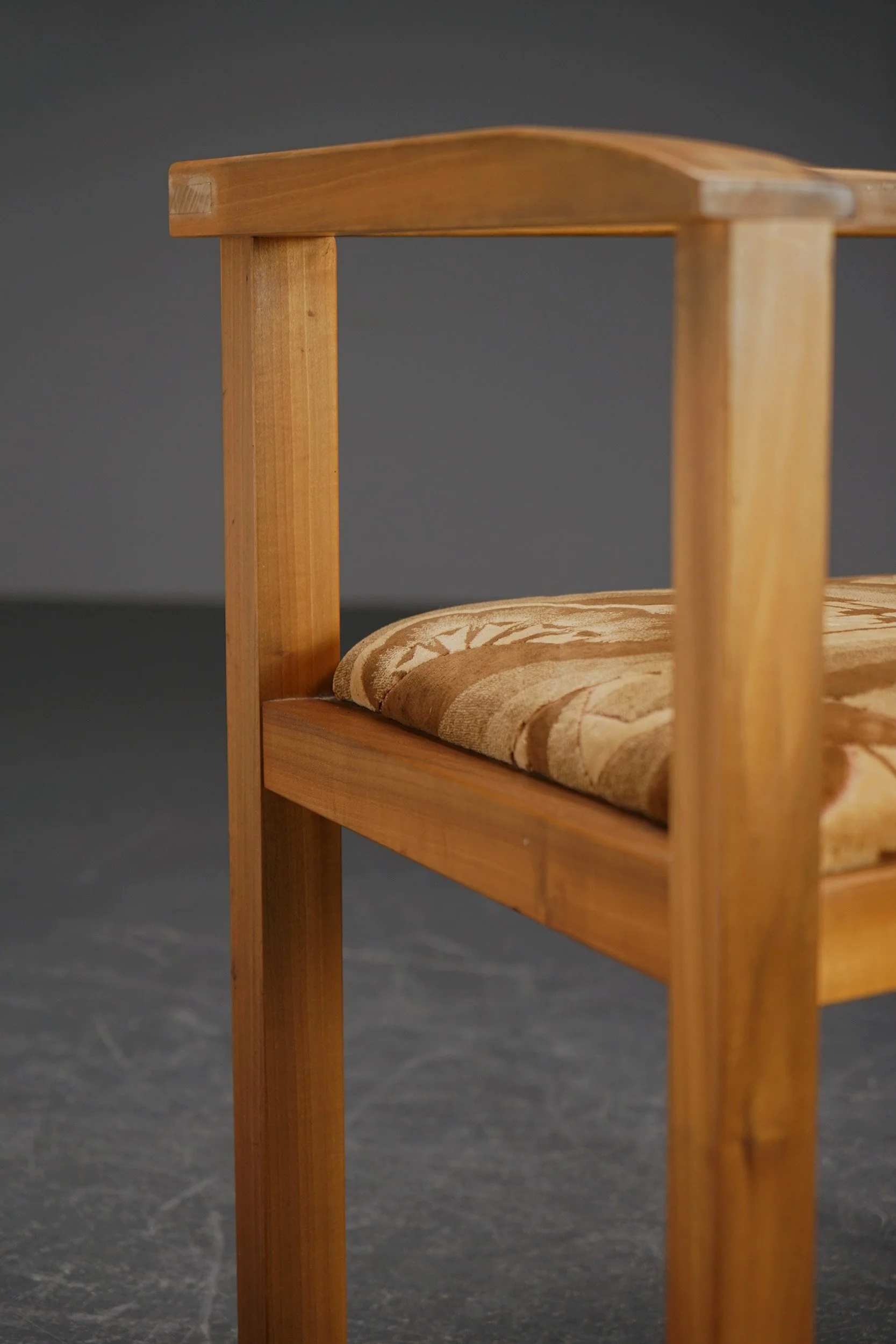 SE-1512024201831-1970s-Architectural-Armchair_11.jpg