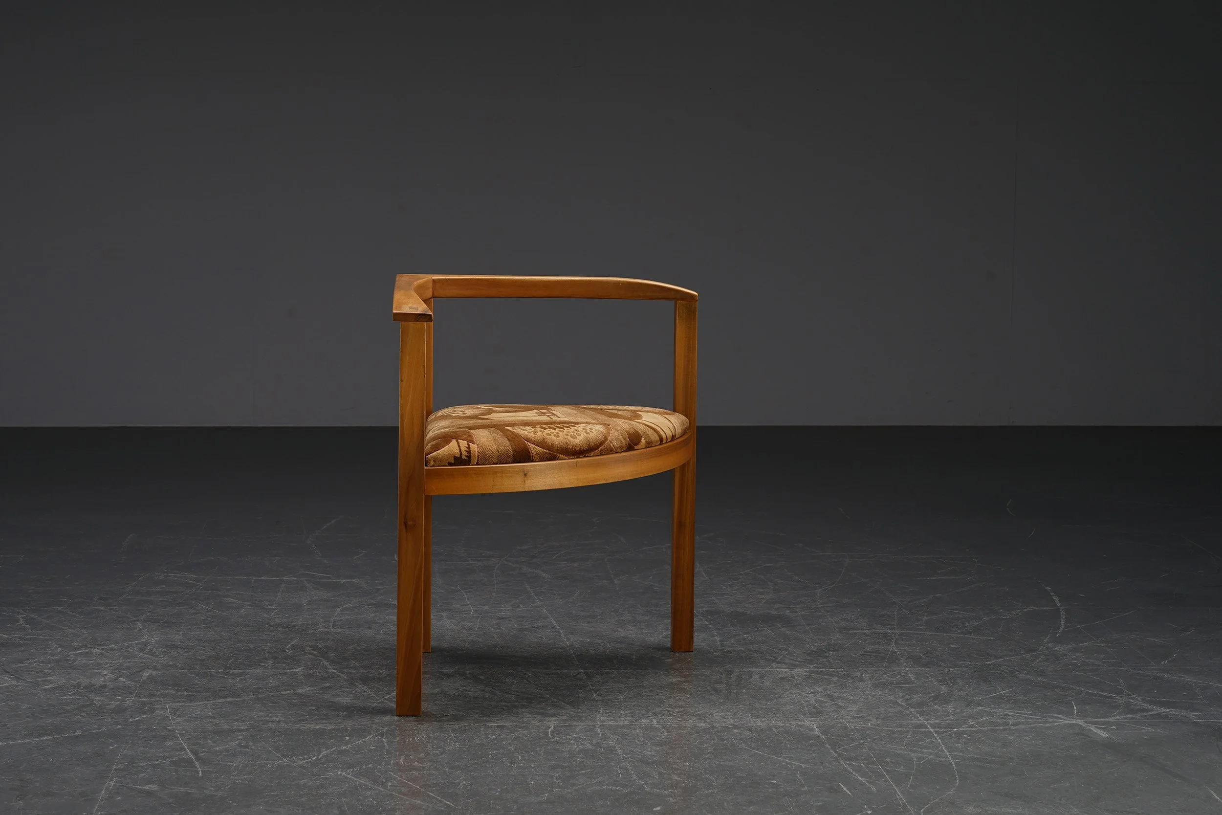 SE-1512024201831-1970s-Architectural-Armchair_05.jpg