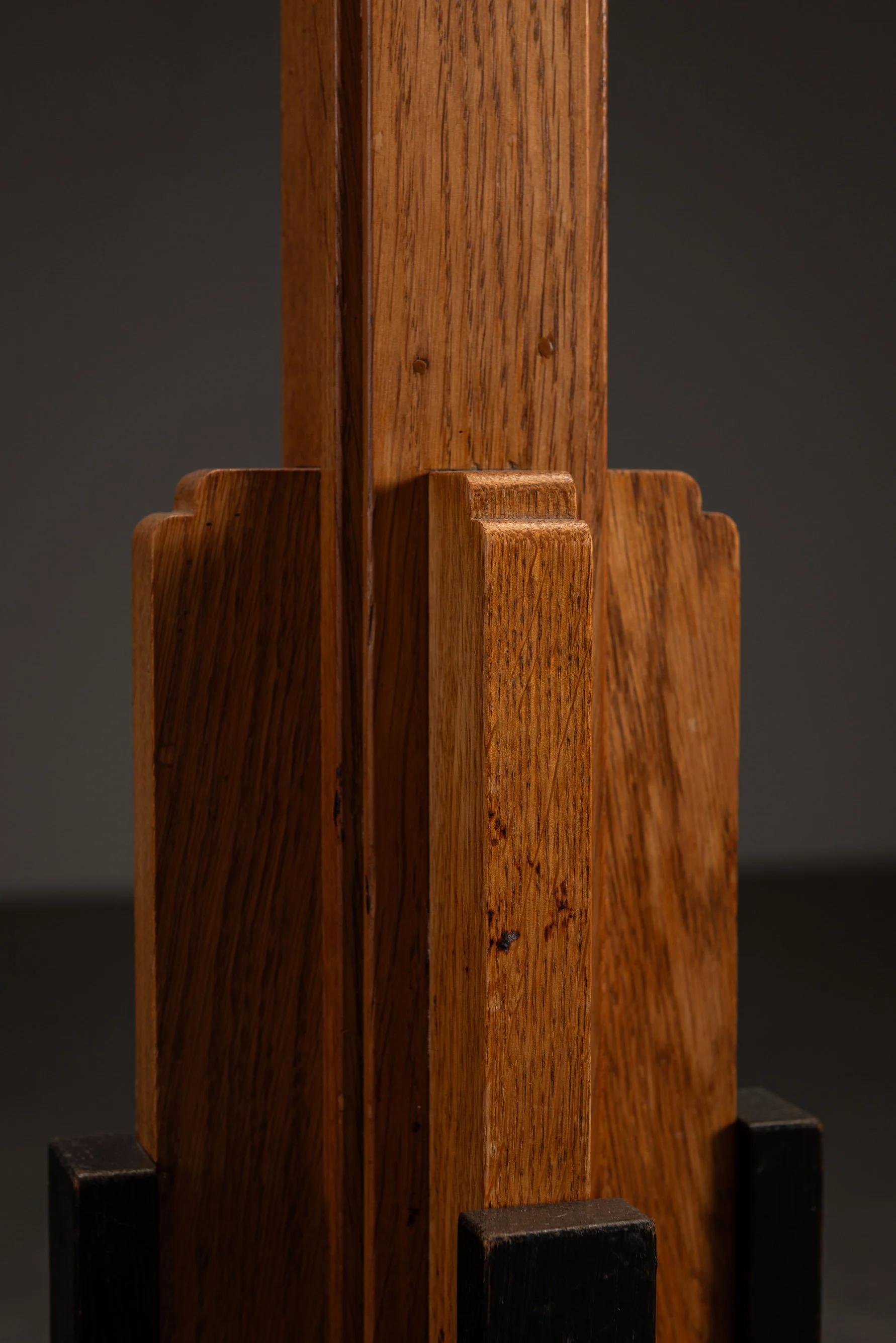 LI-2432024171127-Genneper-Molen-Amsterdamse-School-Standing-Lamp_11.jpg