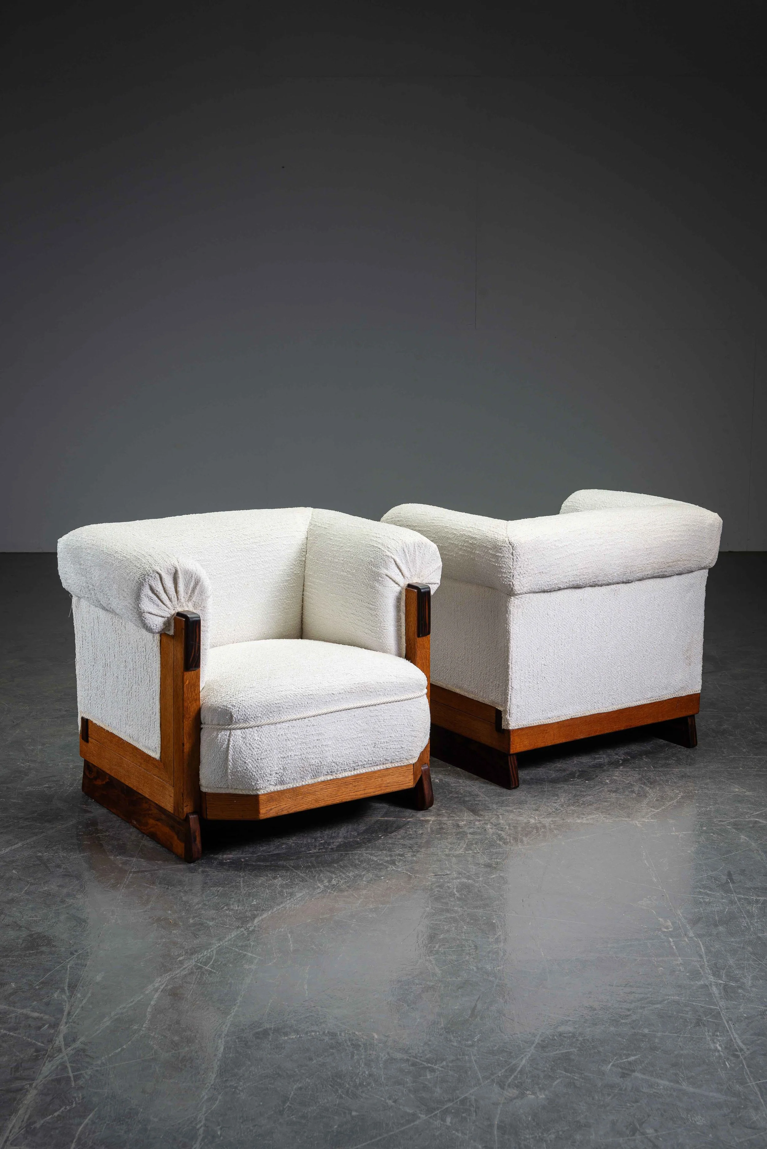 SE-3072025233036-1920s-Amsterdamse-School-Armchair-by-Anton-Lucas_05.jpg