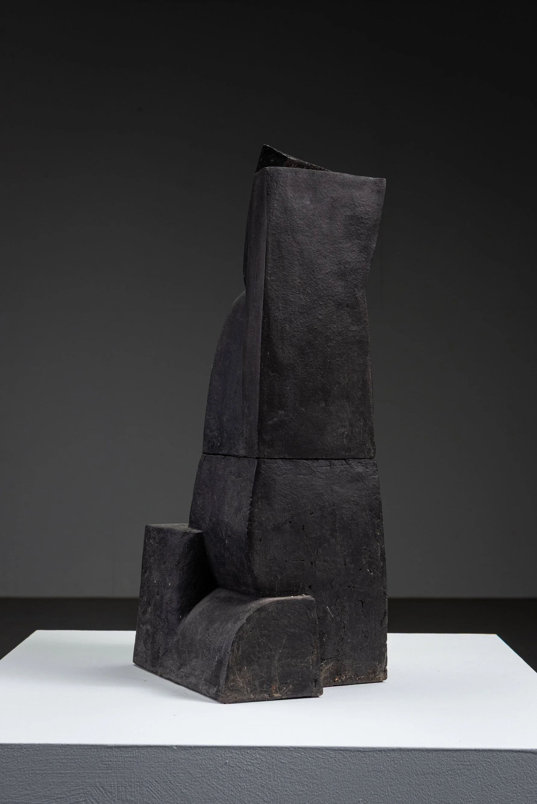 AR-27102025184021-Abstract-Sculpture-by-Cor-Dam-#11_04.jpg