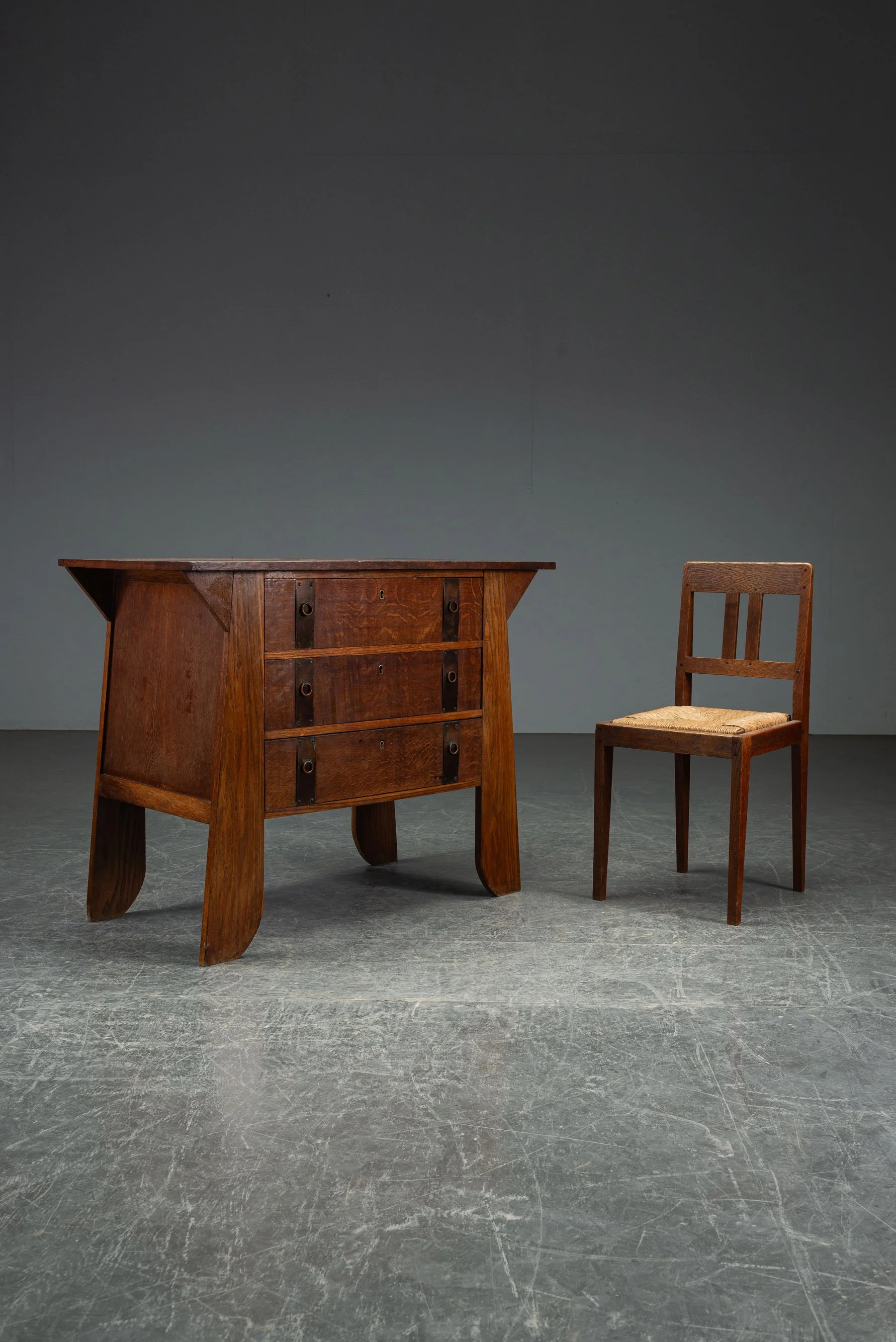 WEB RES ST-13112024104048 - 1920s Arts and Crafts Drawers_05.jpg