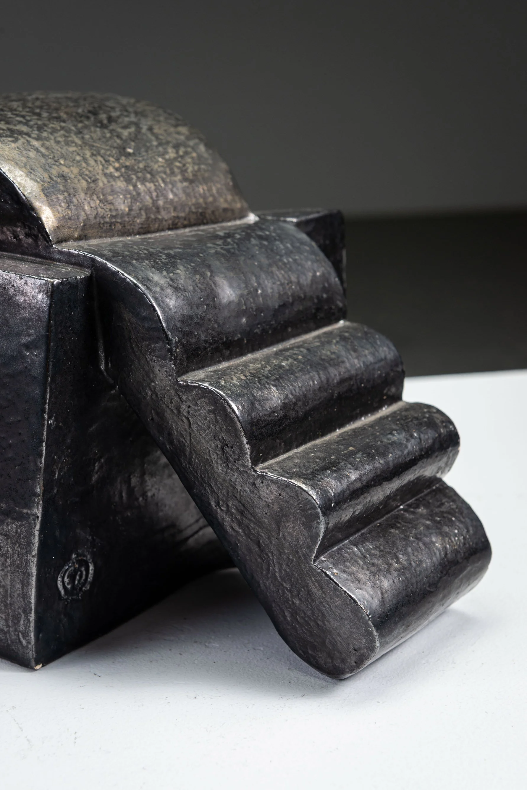 AR-1152026114052-Abstract-Sculpture-by-Cor-Dam-#19_02.jpg
