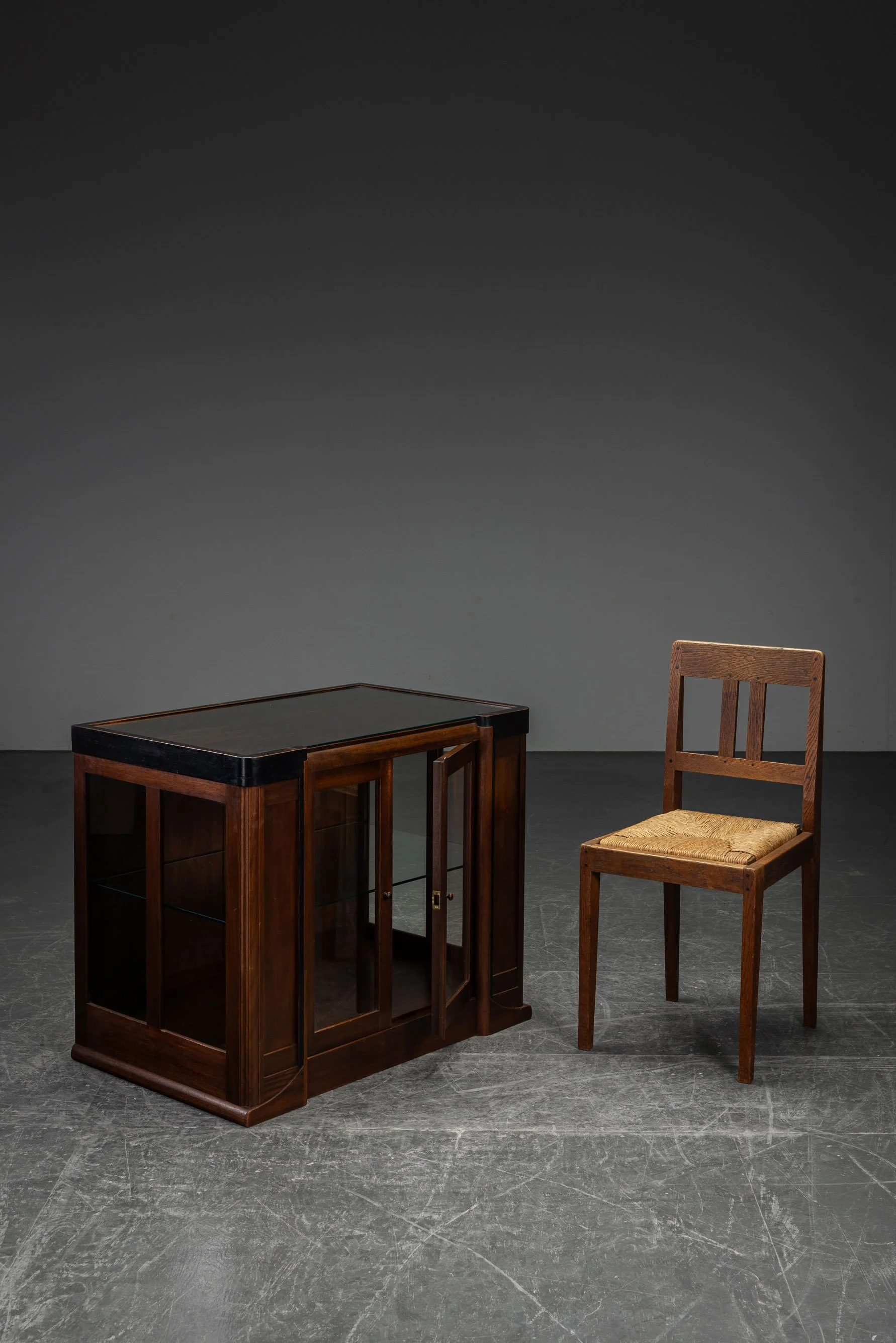 ST-2992026182315-1920s-Amsterdamse-School-Cabinet_11.jpg