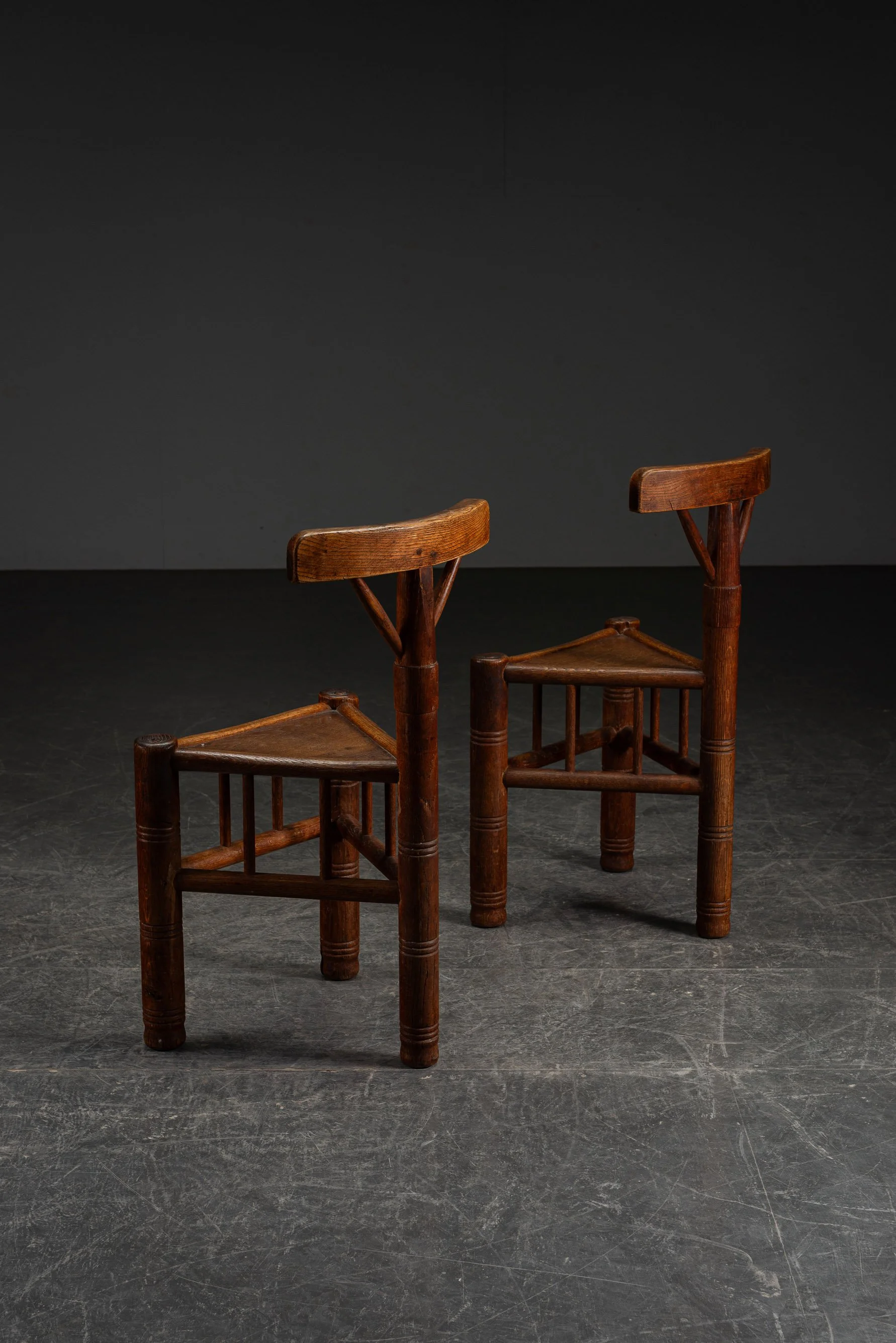 SE-3112025185035-1960s-Tripod-Accent-Chair_07.jpg