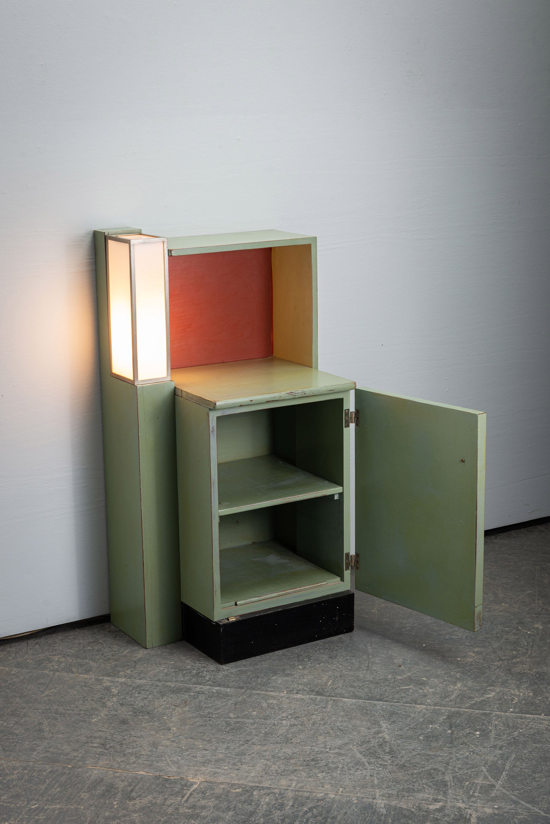 LI-2632026124745-1920s-Modernist-Cabinet-with-Lamp_05.jpg