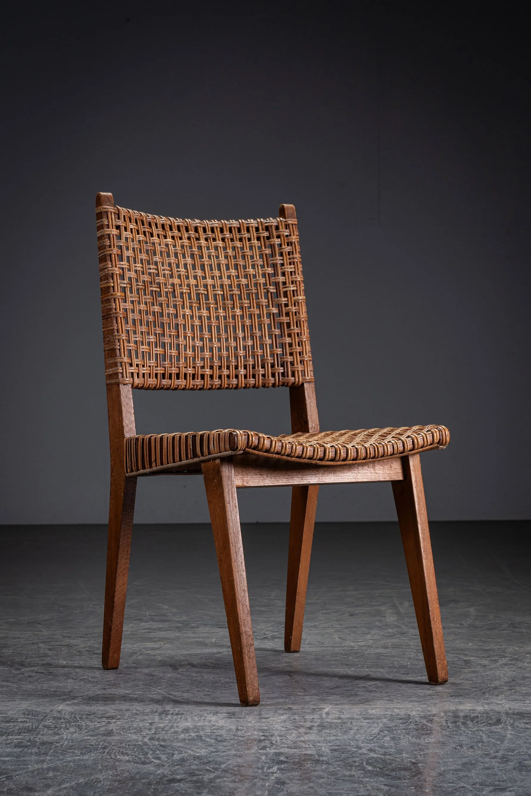 SE-2082025163236-Rohe-Modernist-Dining-Chair-Set_02.jpg