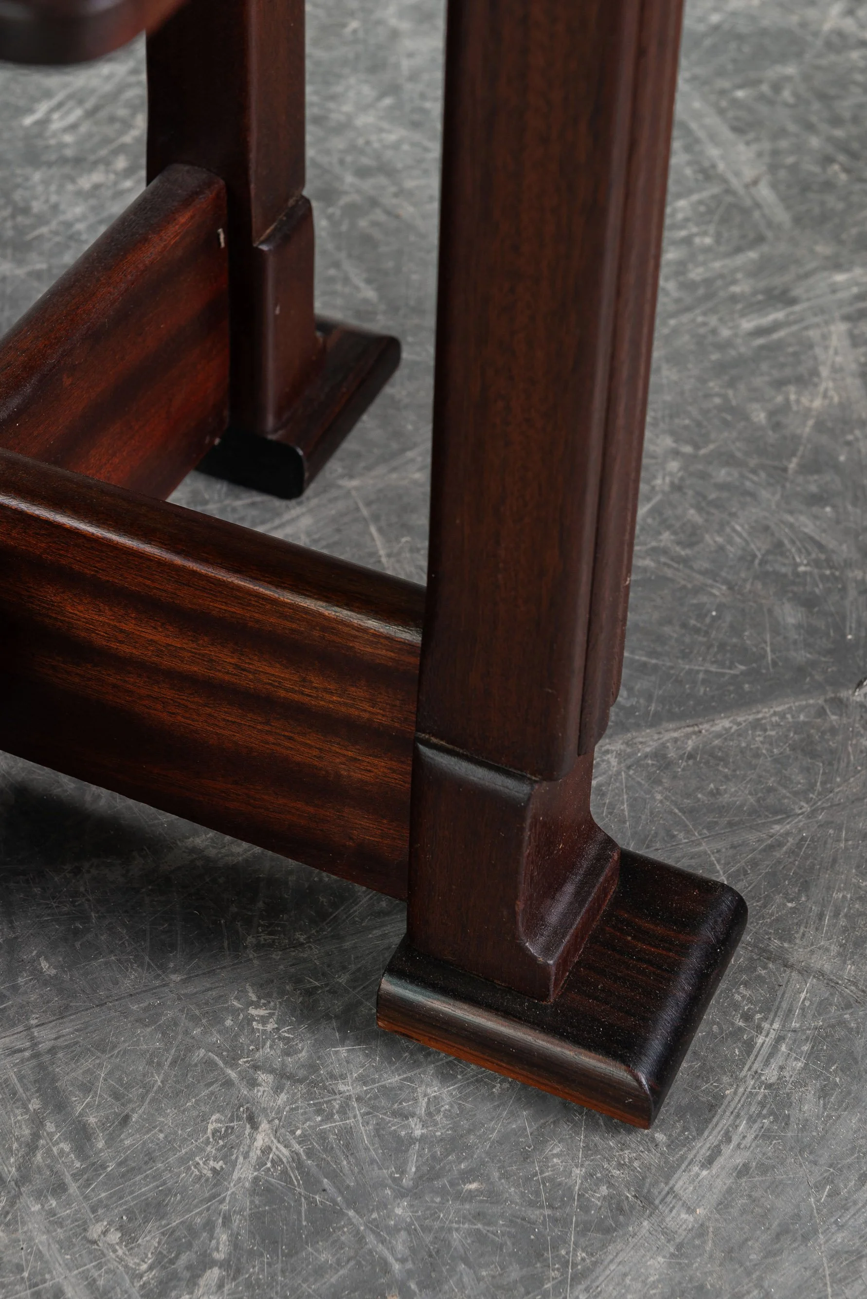 TA-3112025164959-1920s-Amsterdamse-School-Side-Table_10.jpg