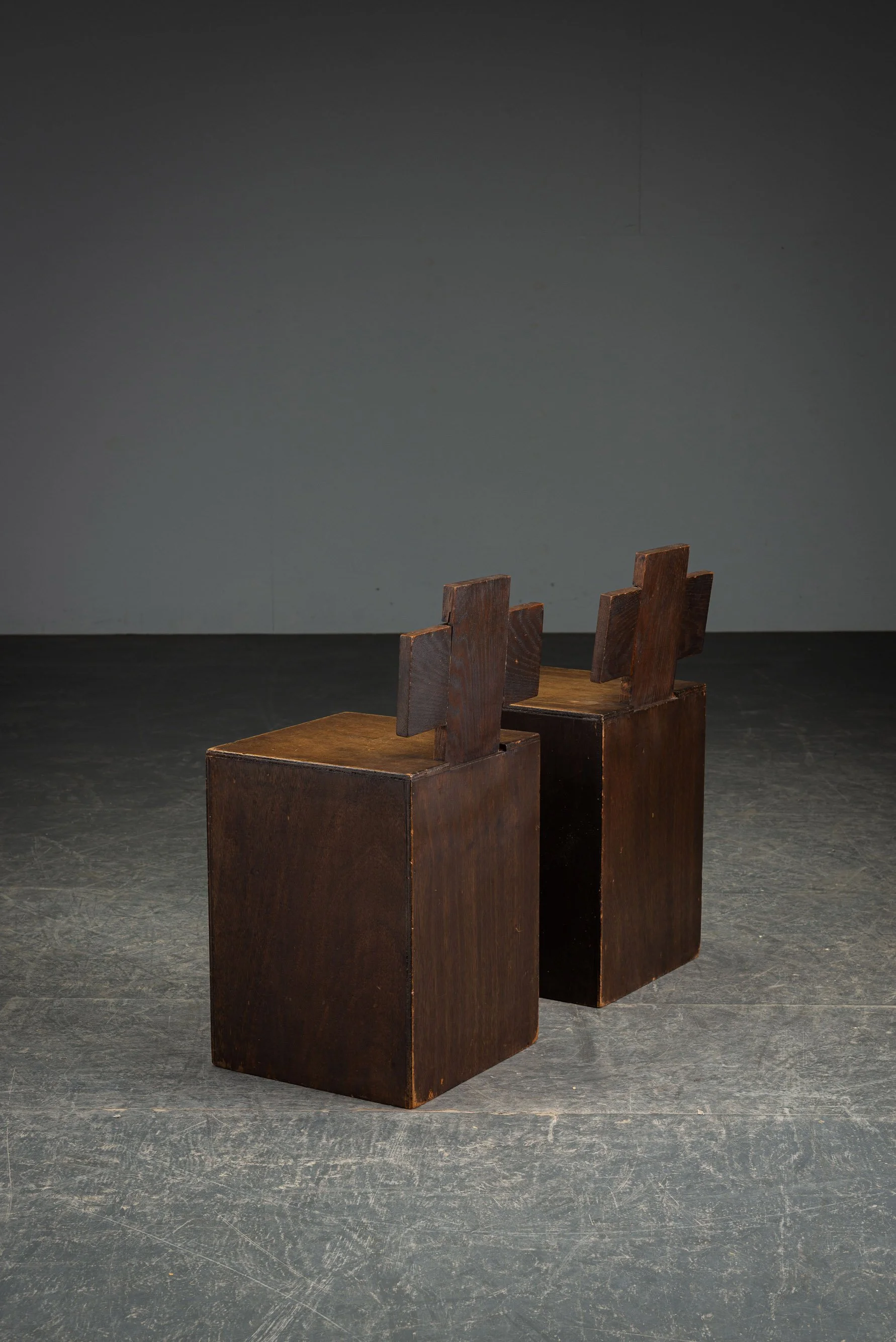 SE-2632026124457-1920s-Modernist-Stools_02.jpg