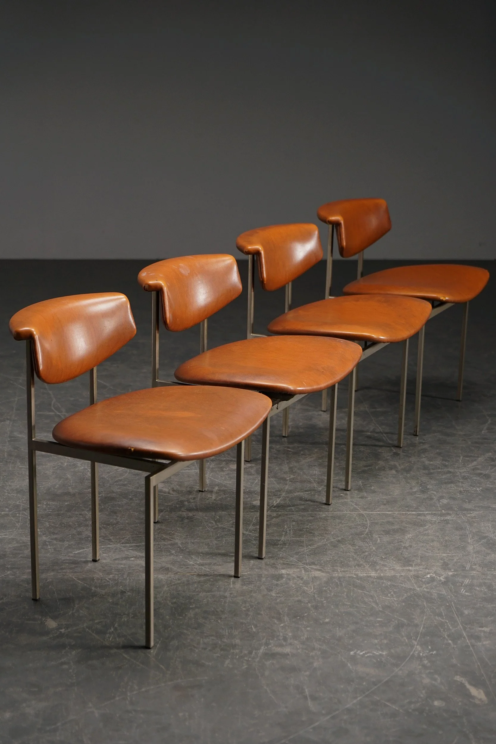 SE-122023175323-Modernist-Dining-Chair-Set-by-Rudolf-Wolf_09.jpg