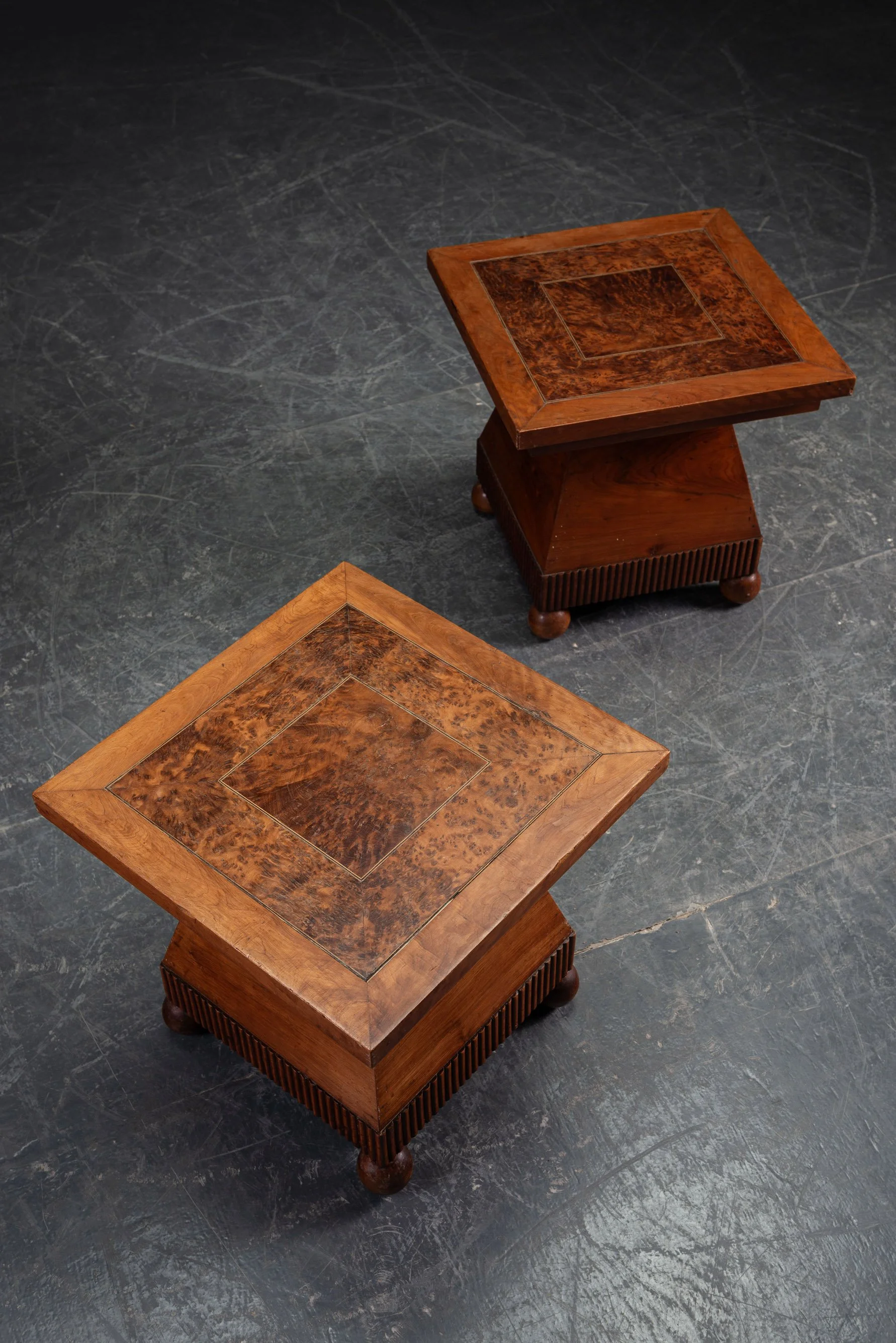 TA-2652025163456-1940s-Art-Deco-Side-Table-Set_02.jpg