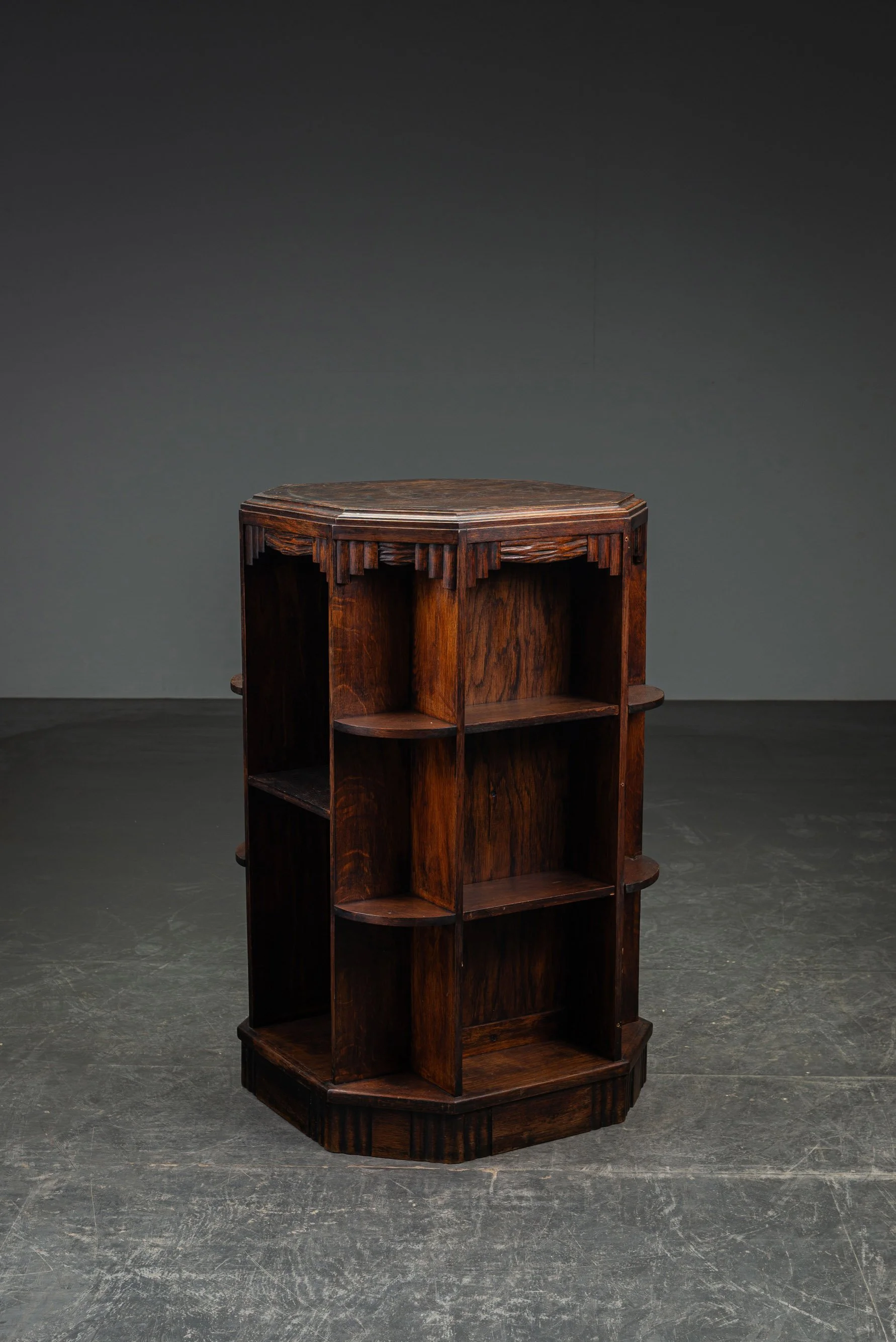 ST-1622026121531-1930s-Art-Deco-Shelving_01.jpg