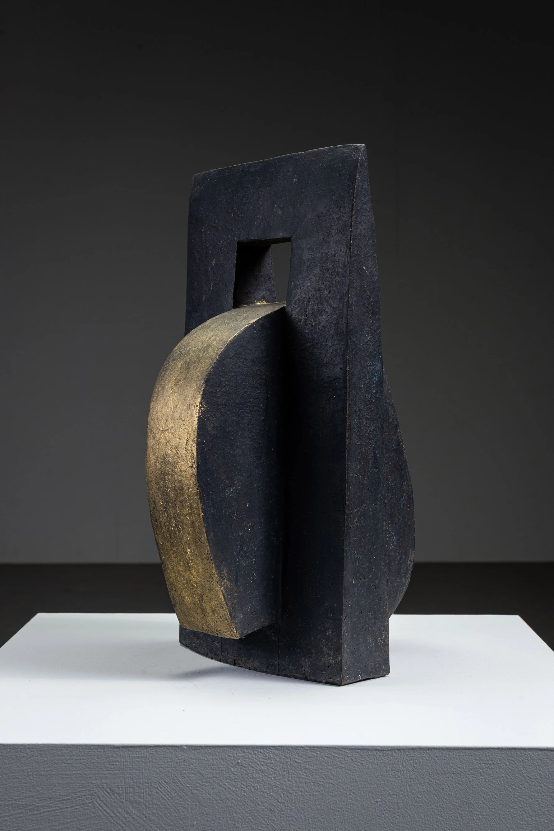 AR-1152026110833-Abstract-Sculpture-by-Cor-Dam-#6_08.jpg