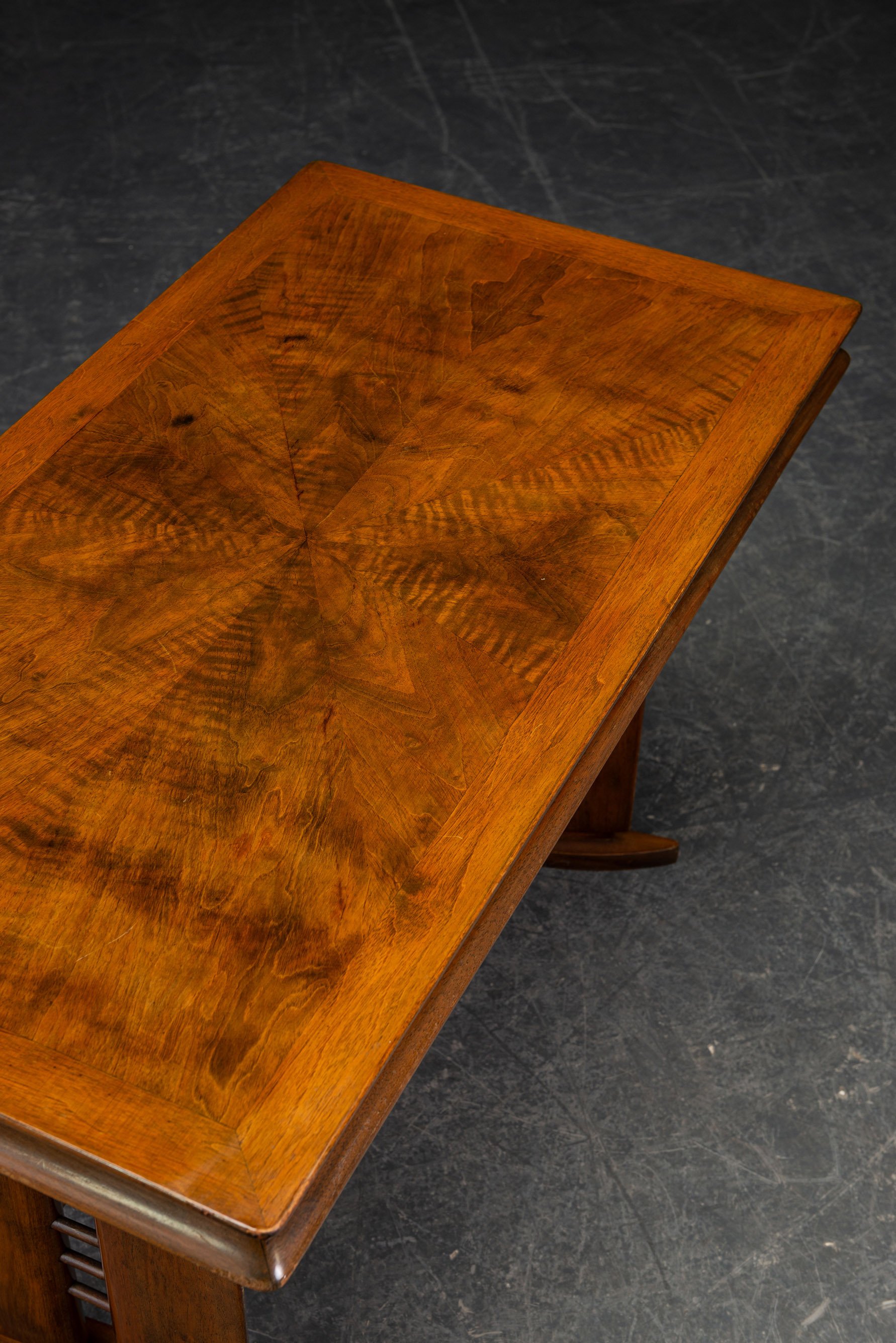WEB RES TA-24112025154016- 1940s Art Deco Side Table_03.jpg
