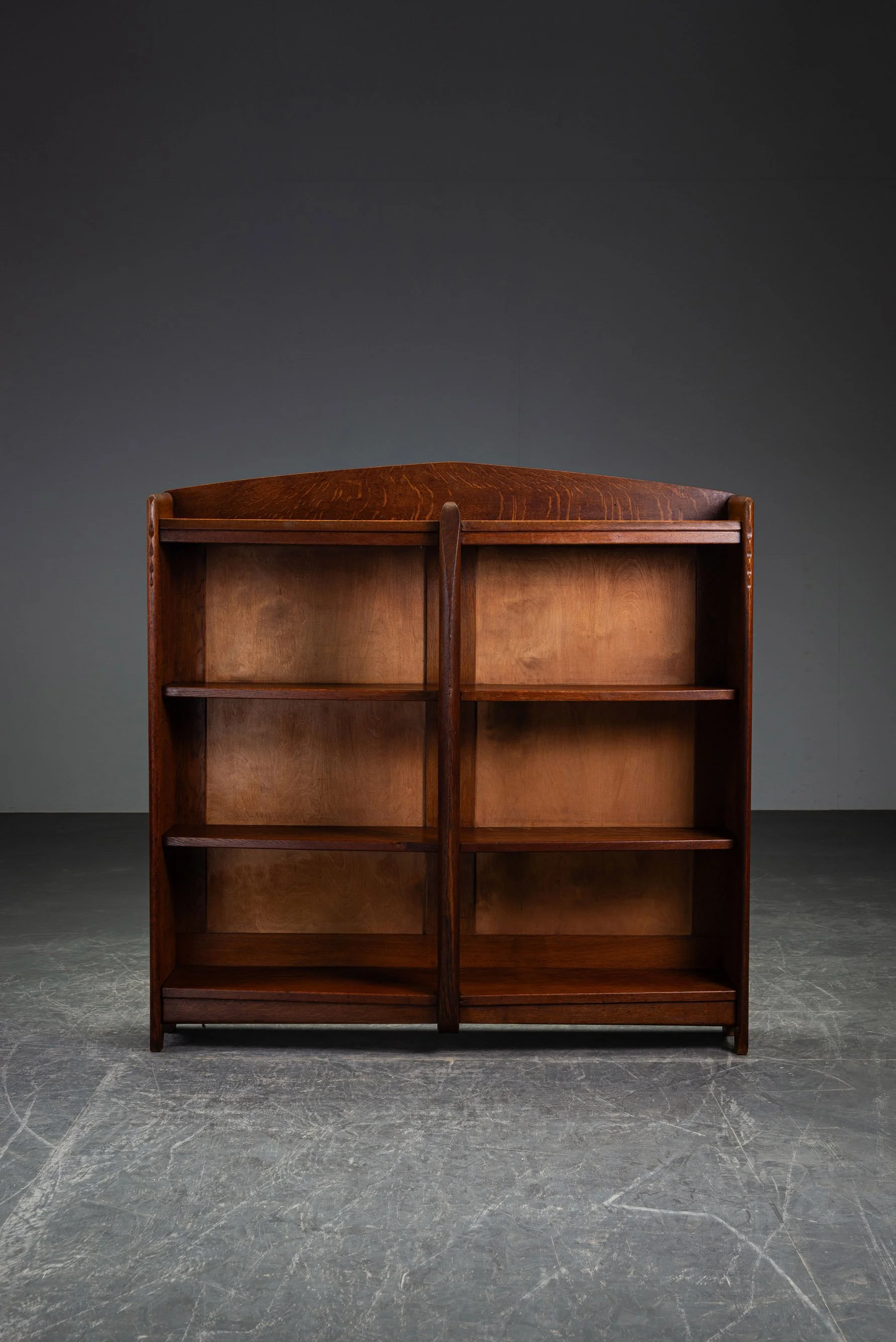 ST-1862026130518-1920s-Amsterdamse-School-Shelving_10.jpg
