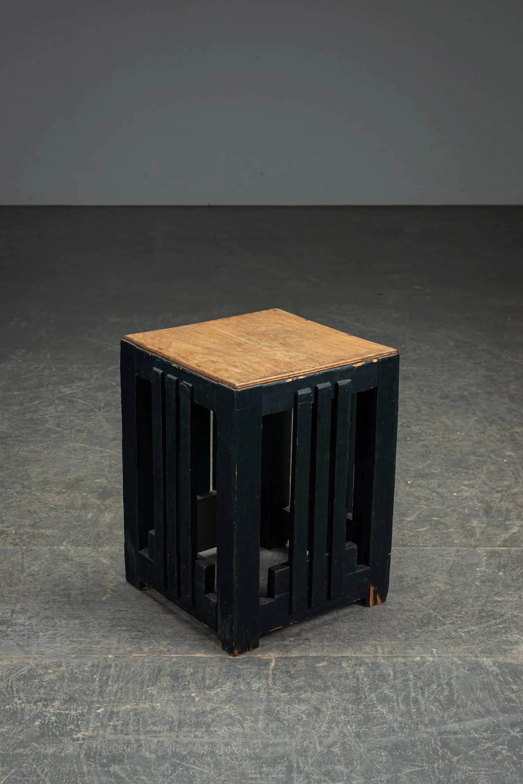 SE-1132026222555-Modernist-Stool-by-J.P.D.-van-Gelder_04.jpg