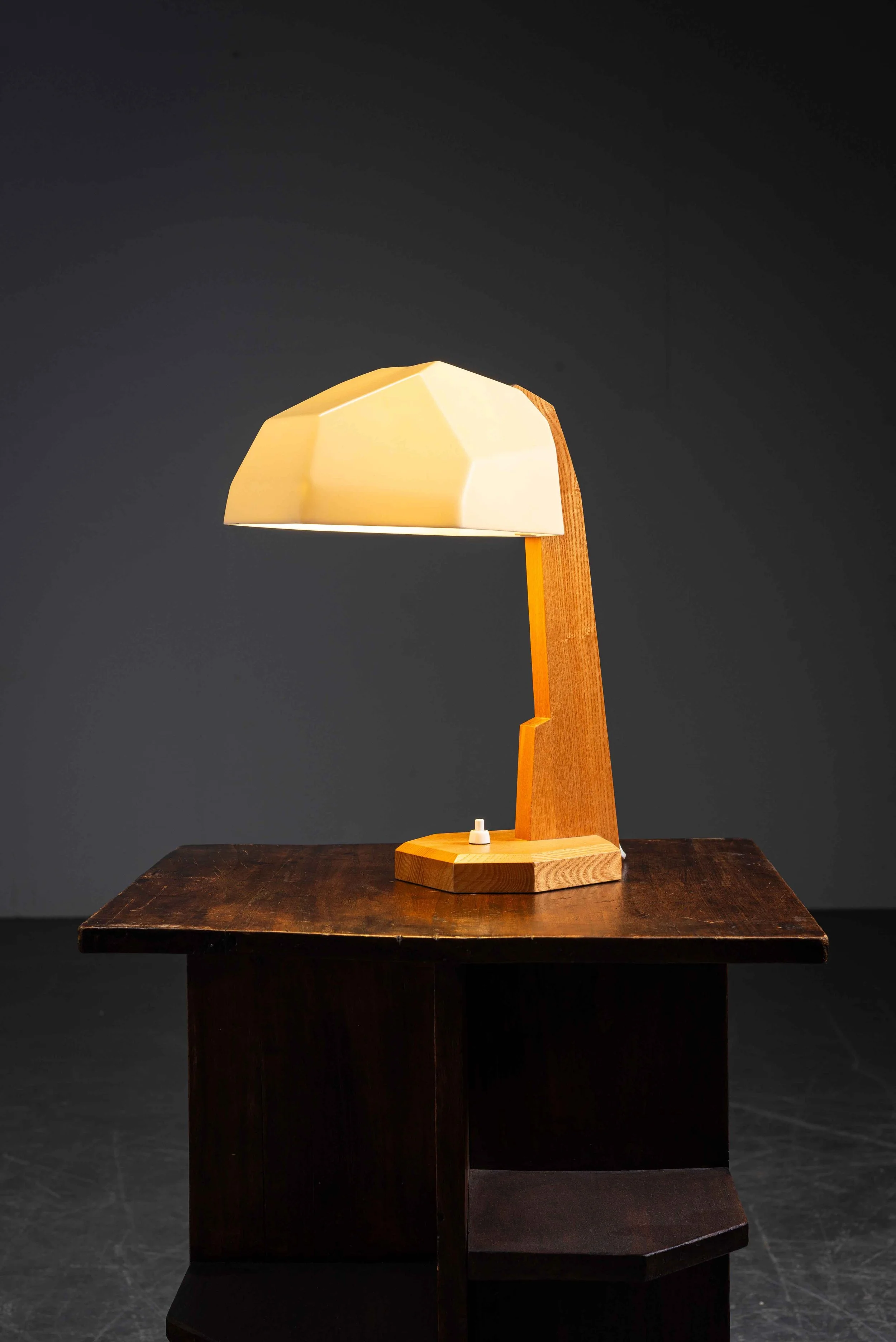 LI-2972025171328-1970s-Dornach-Anthroposophical-Table-Lamp_10.jpg