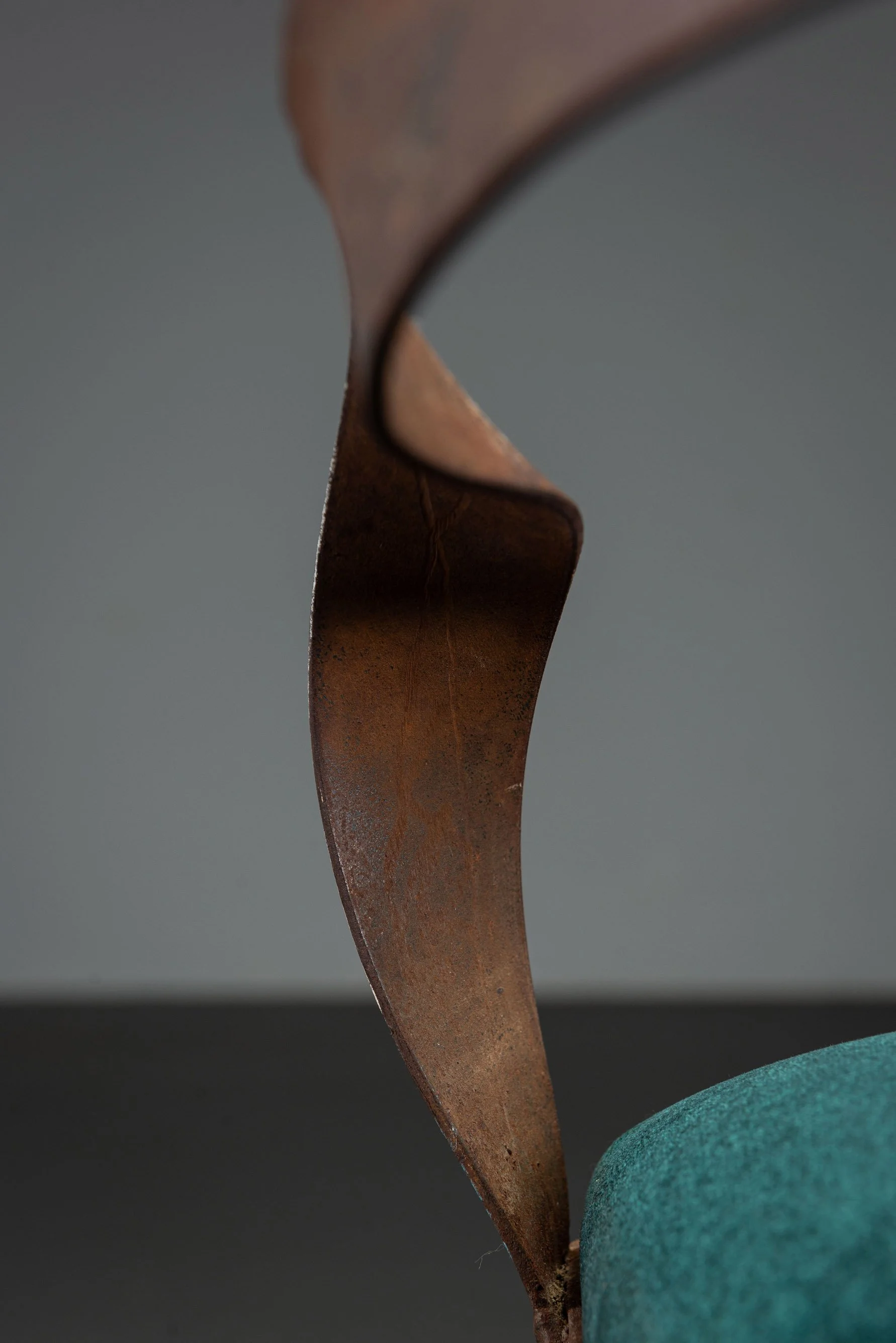 SE-432026195105-1980s-Sculptural-Accent-Chair_07.jpg