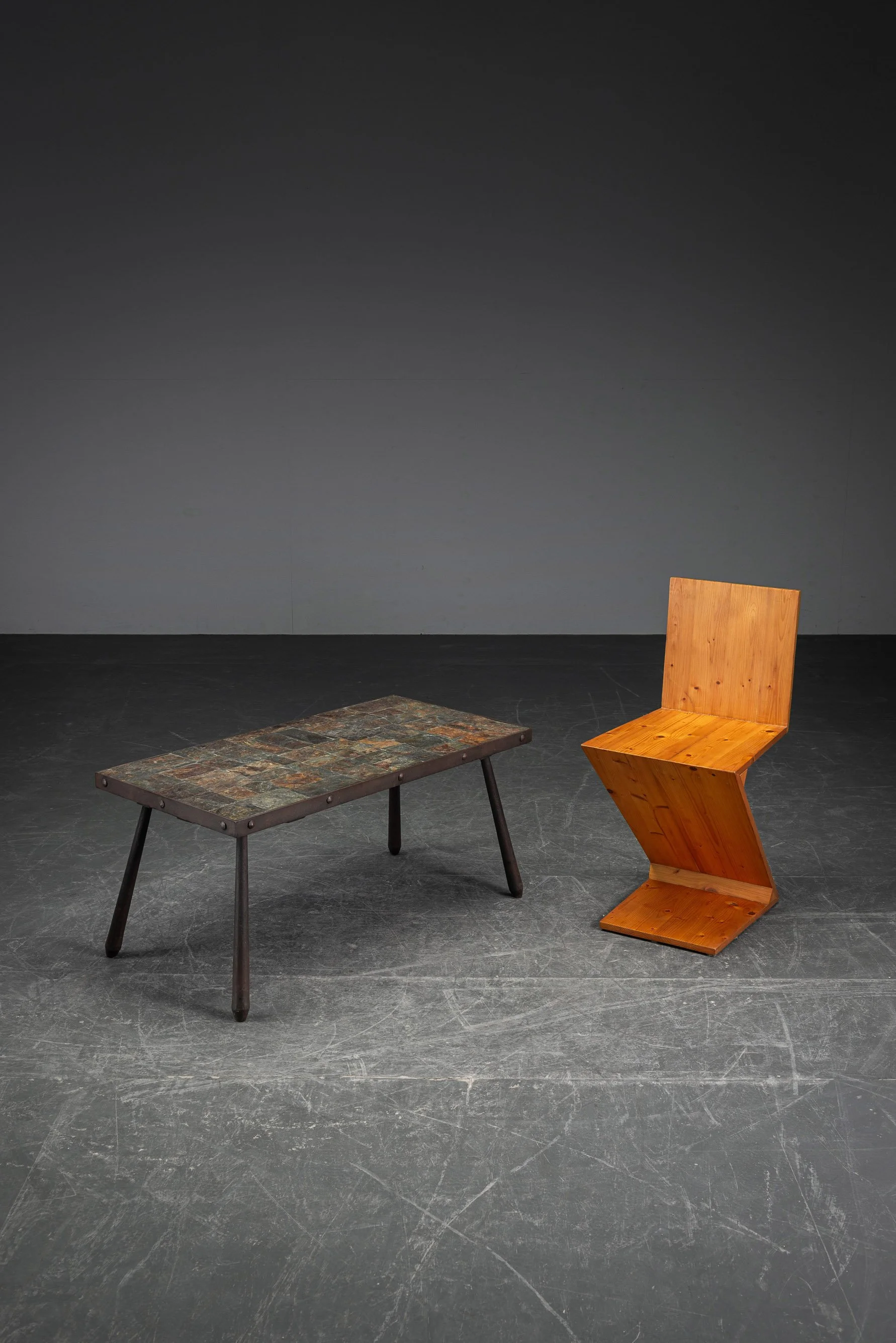 TA-3112025180702-1960s-Modernist-Side-Table_08.jpg
