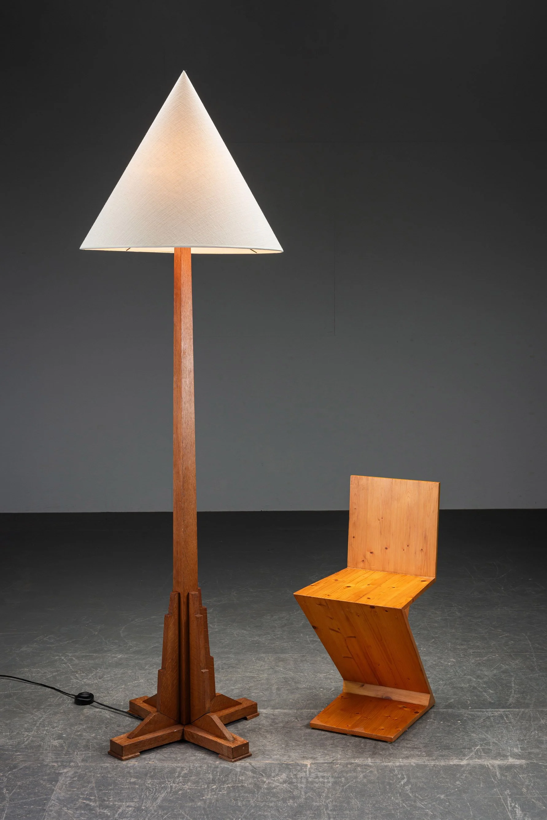 LI-162026183009-1930s-Art-Deco-Standing-Lamp_09.jpg
