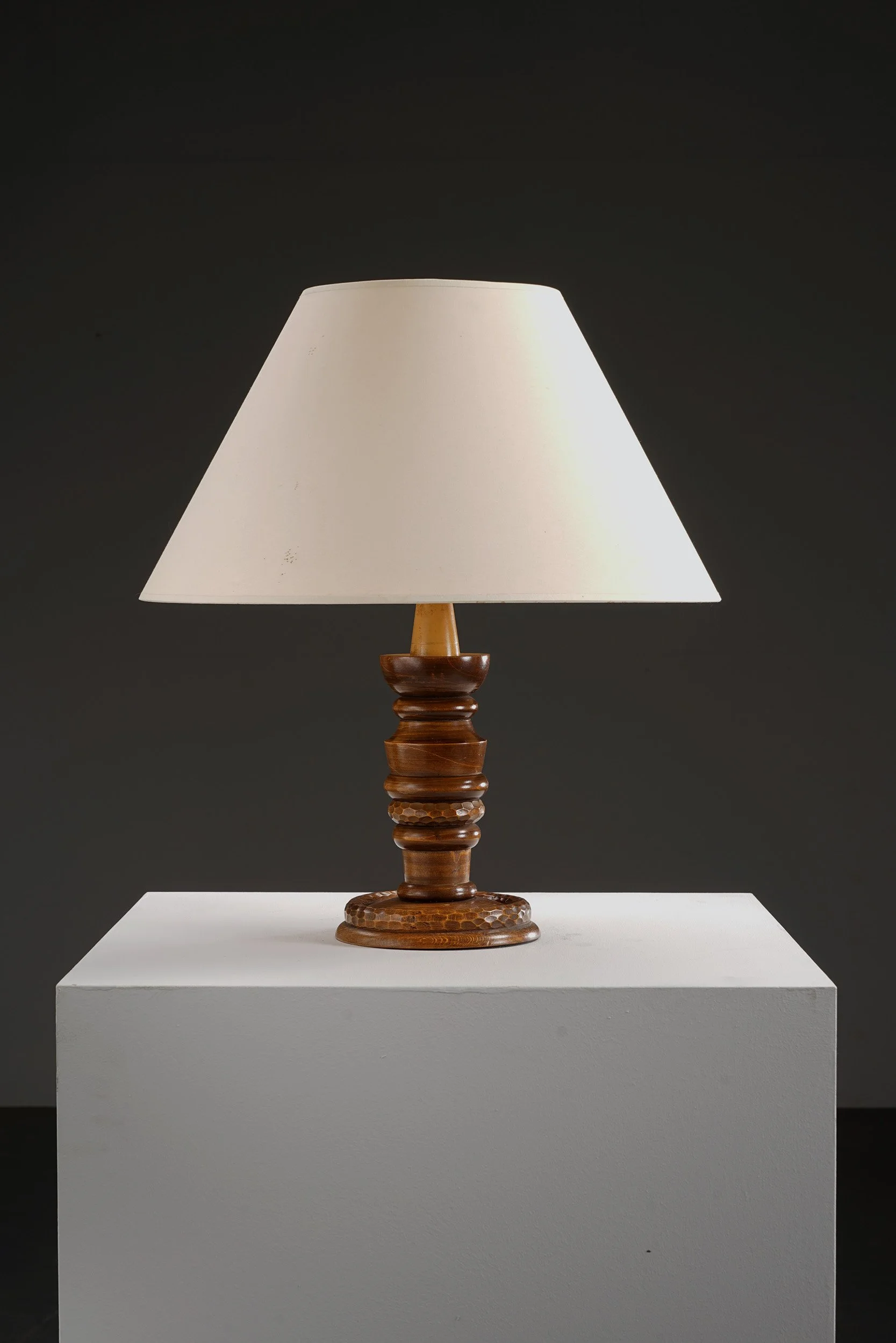 LI-1842024155624-1940s-Decorative-Table-Lamp_05.jpg