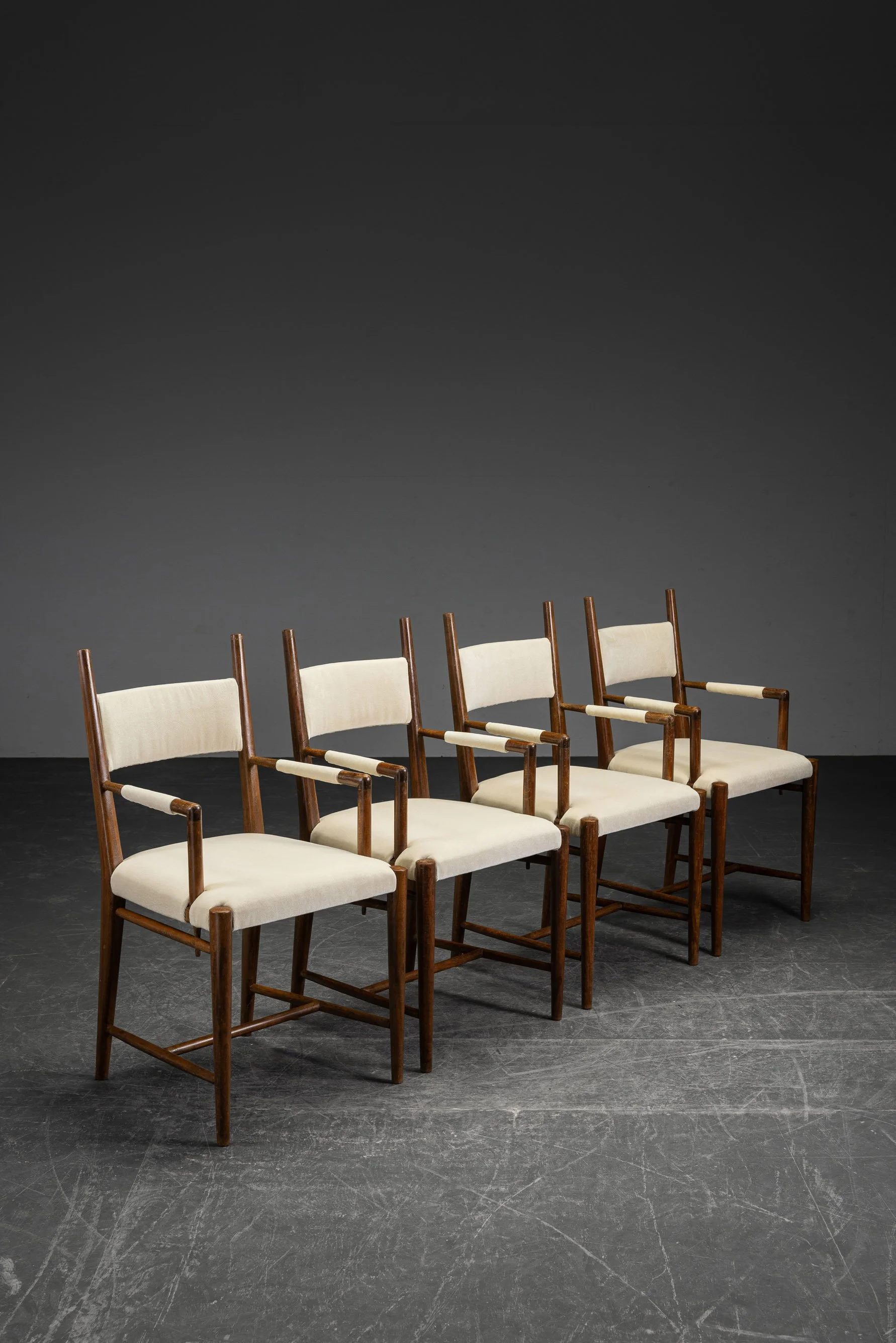 SE-3112025160713-1940s-Dining-Chair-Quartet_03.jpg
