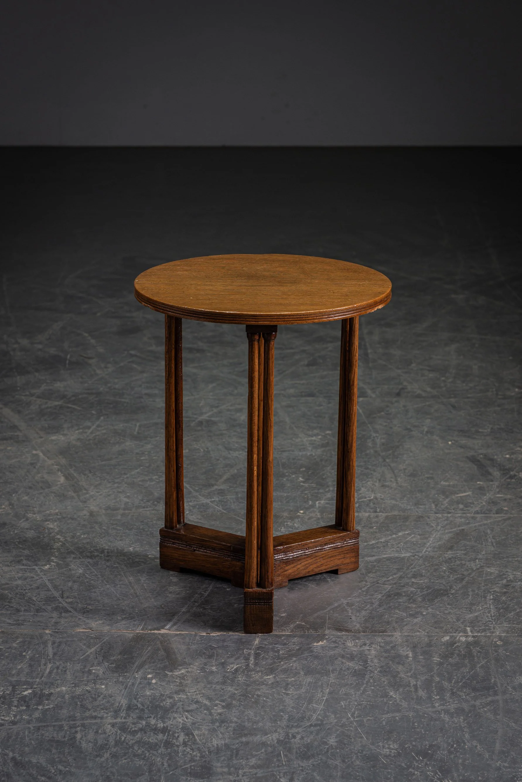 TA-2082025183100-1930s-Art-Deco-Side-Table_02.jpg