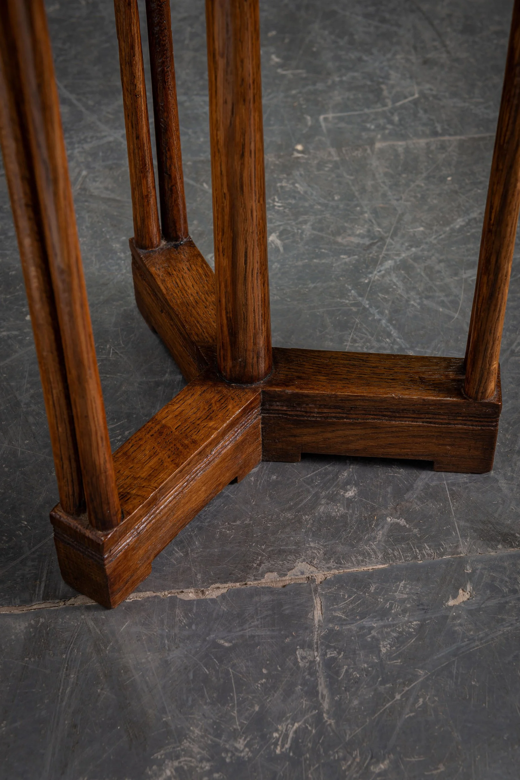 TA-2082025183100-1930s-Art-Deco-Side-Table_08.jpg