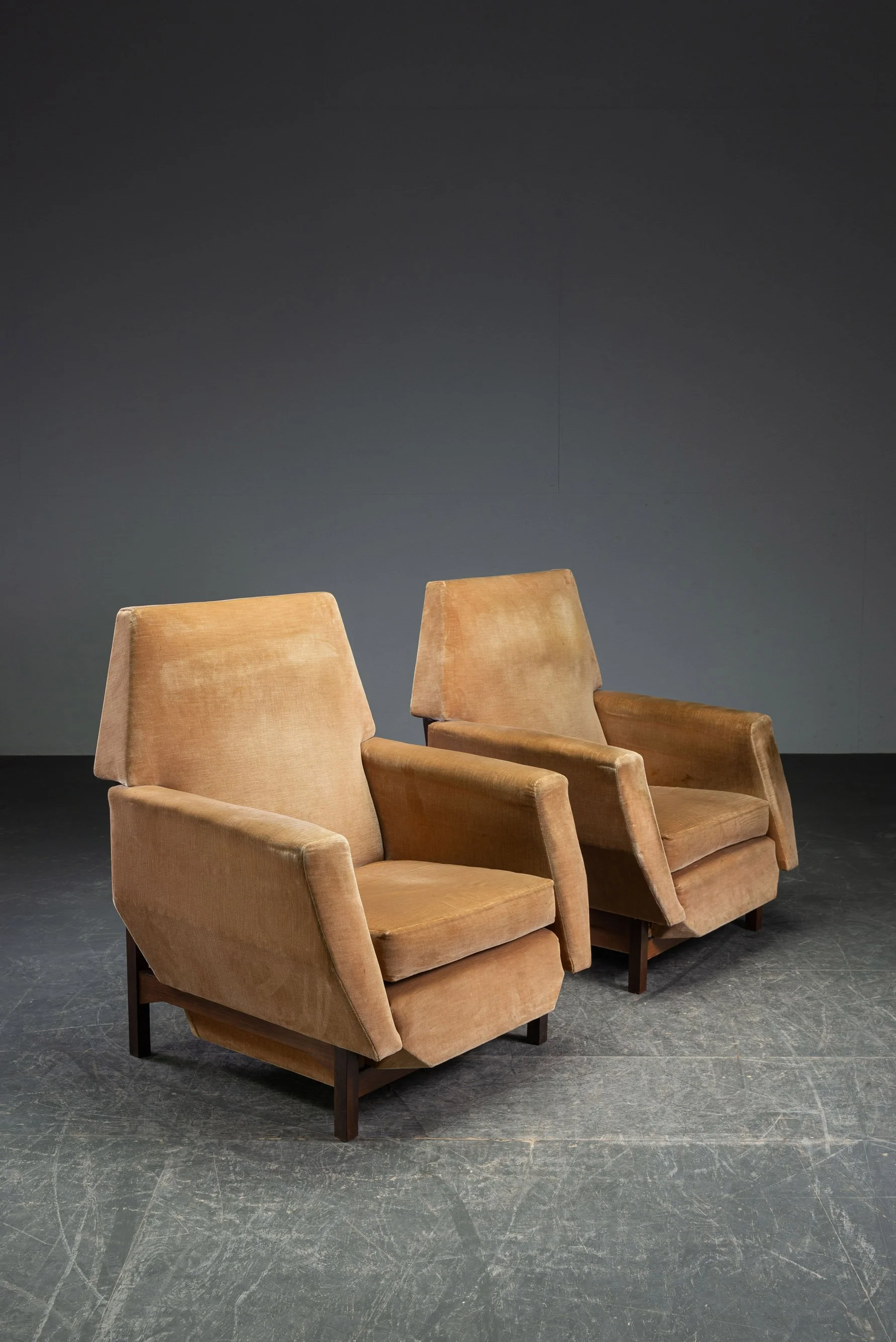 SE-1862025151640-1950s-Mid-Century-Modern-Armchairs_06.jpg