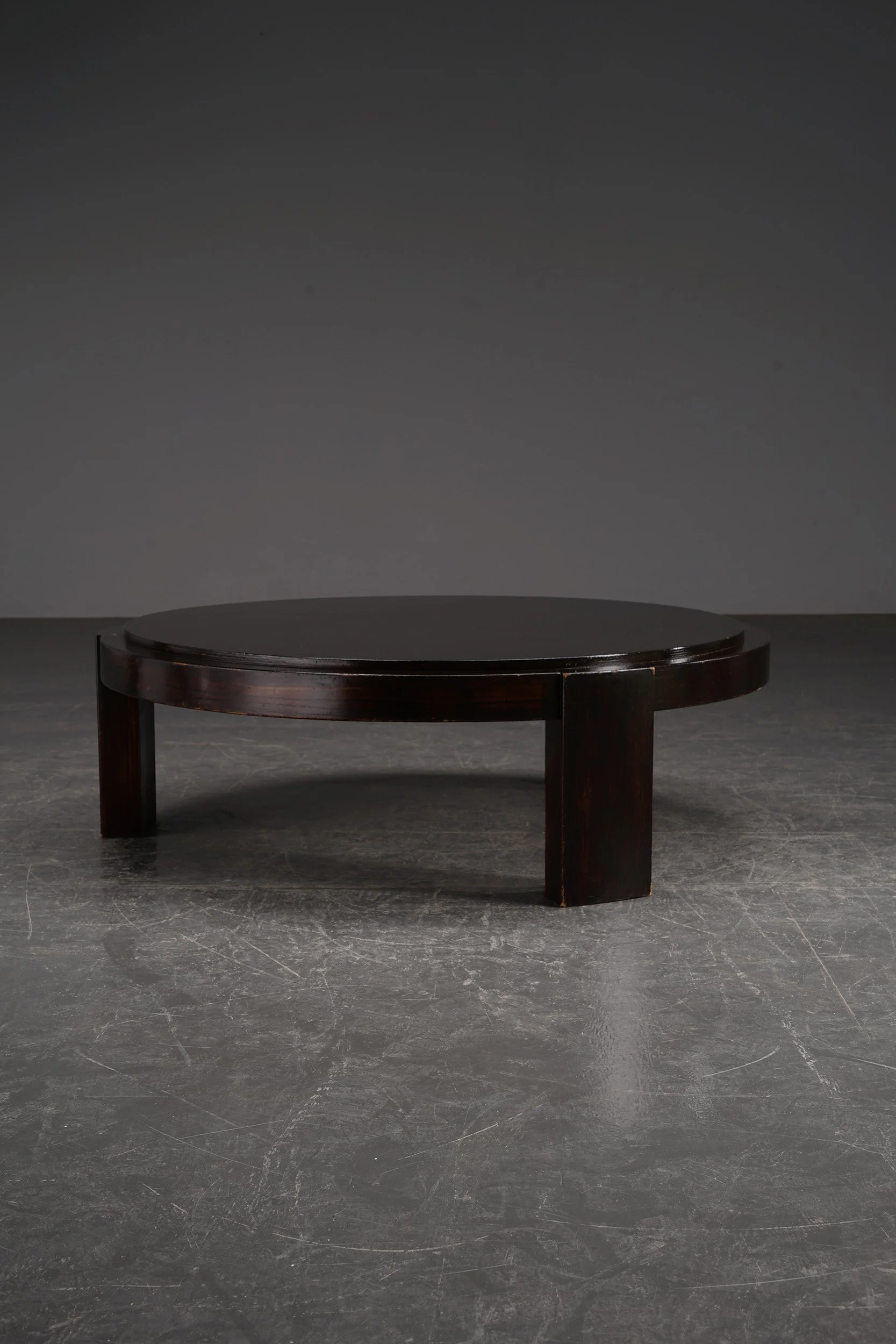 TA-19122023210939-1970s-Architectural-Coffee-Table_03.jpg
