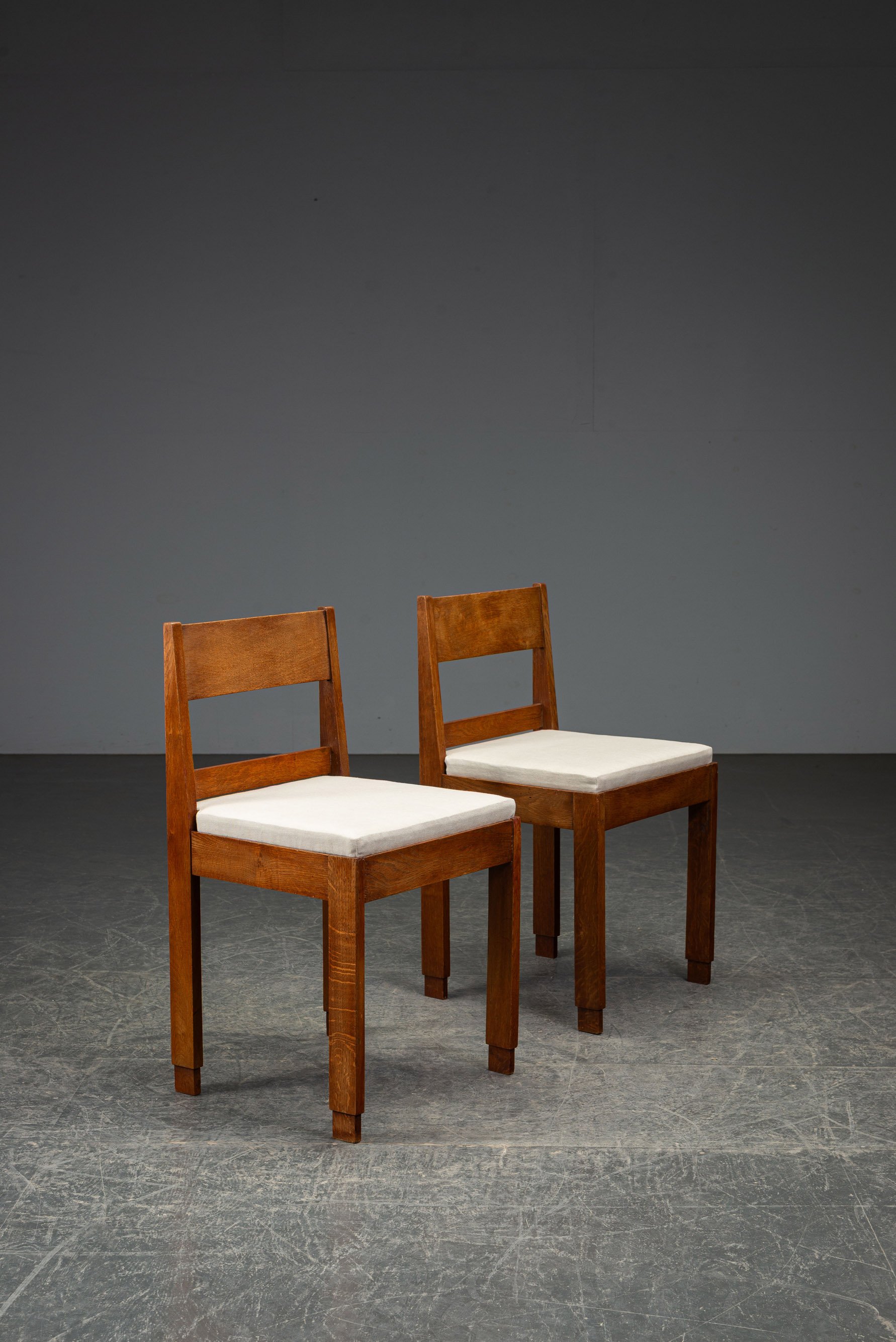 SE-1722026135405-1920s-Haagse-School-Side-Chairs_09.jpg