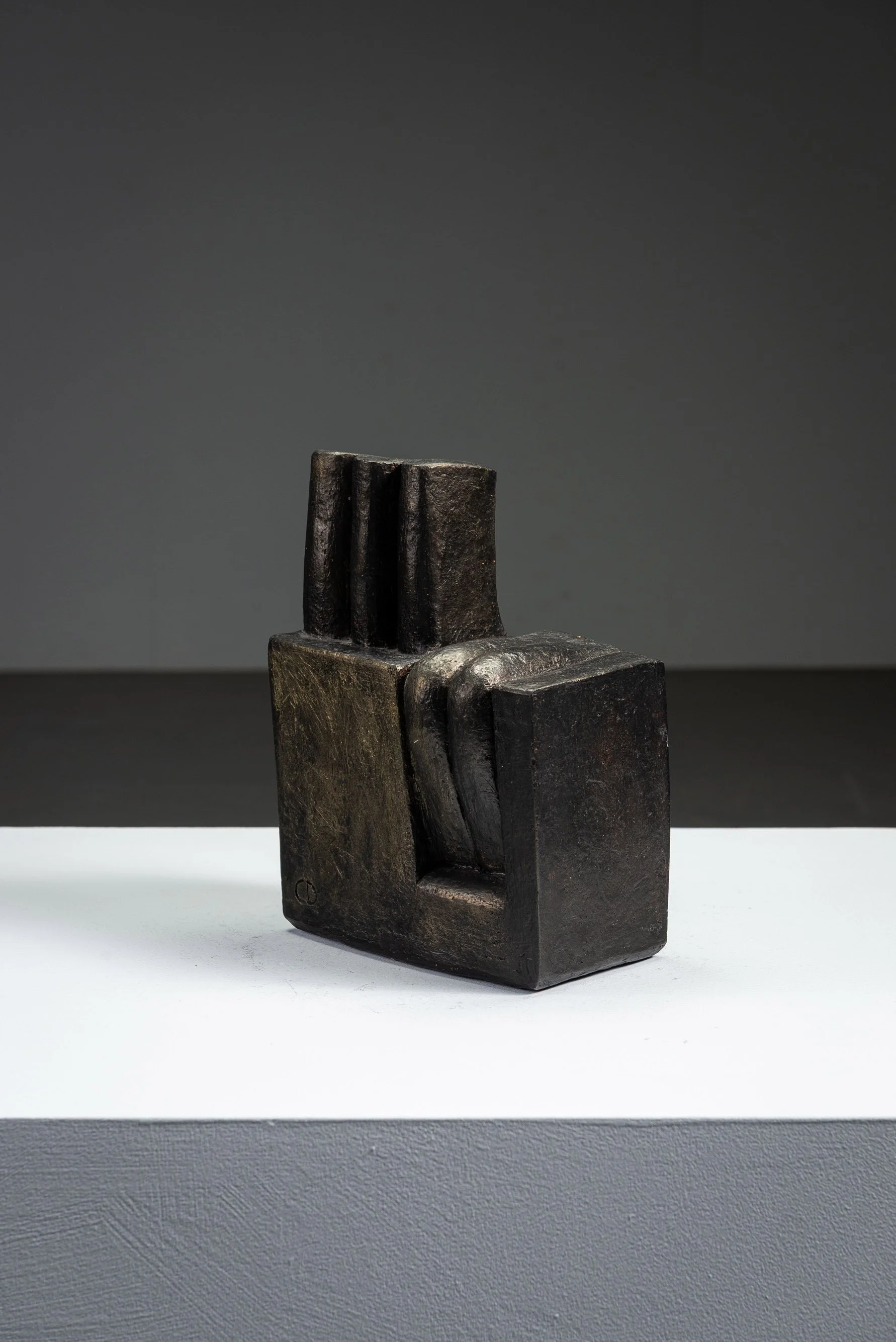 AR-27102025190009-Abstract-Sculpture-by-Cor-Dam-#38_07.jpg