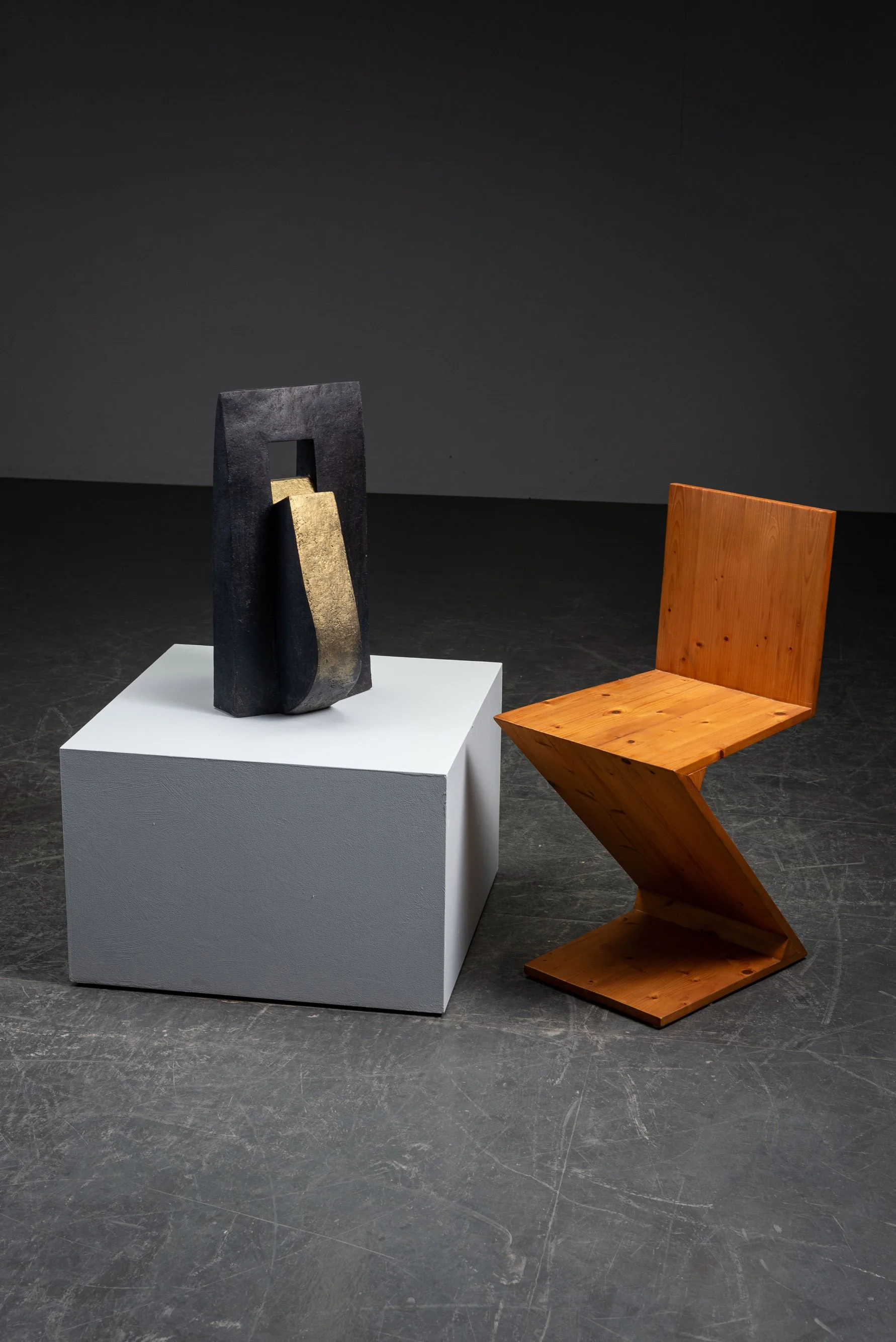 AR-1152026110833-Abstract-Sculpture-by-Cor-Dam-#6_12.jpg